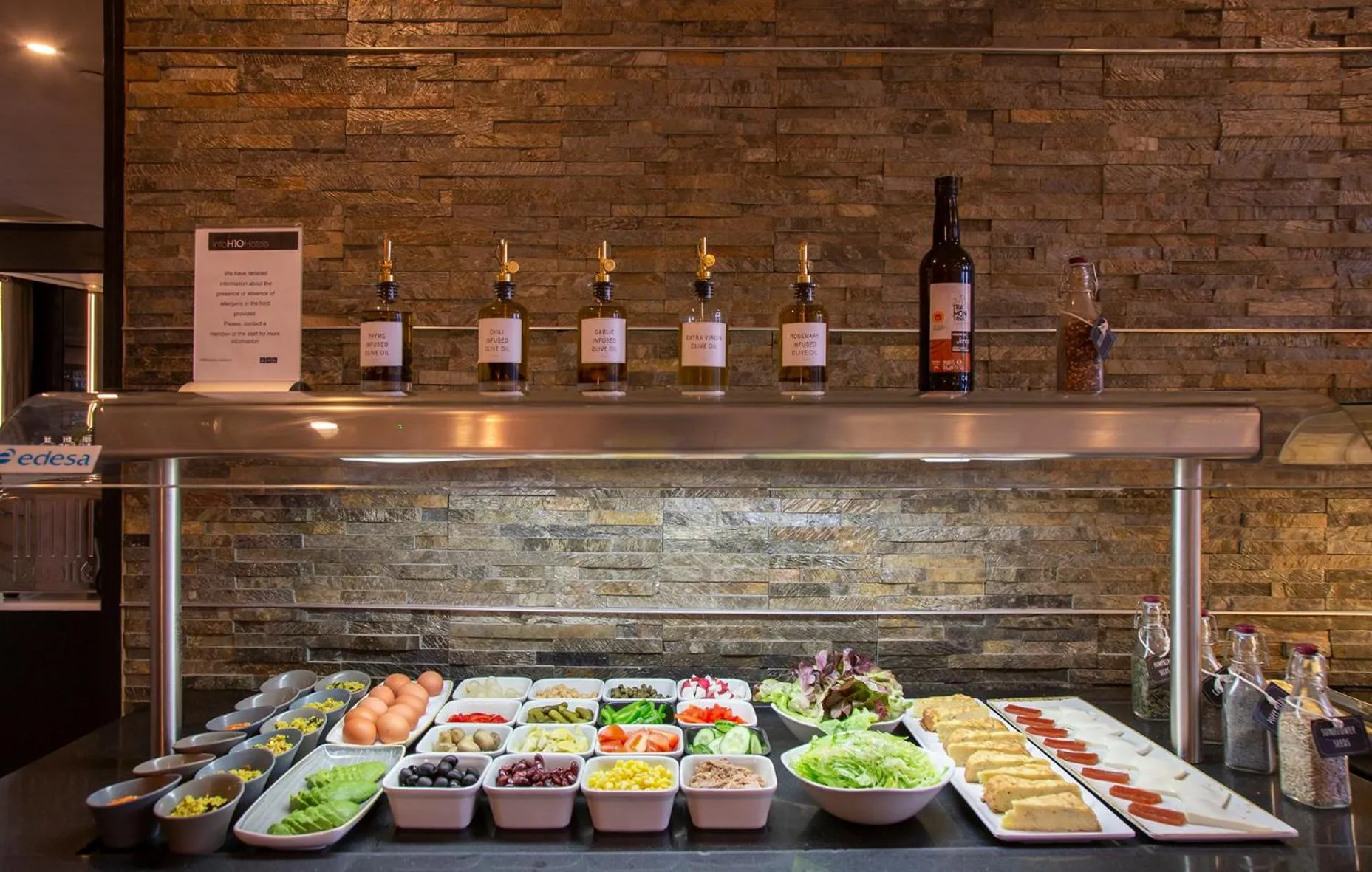 Buffet breakfast in H10 London Waterloo