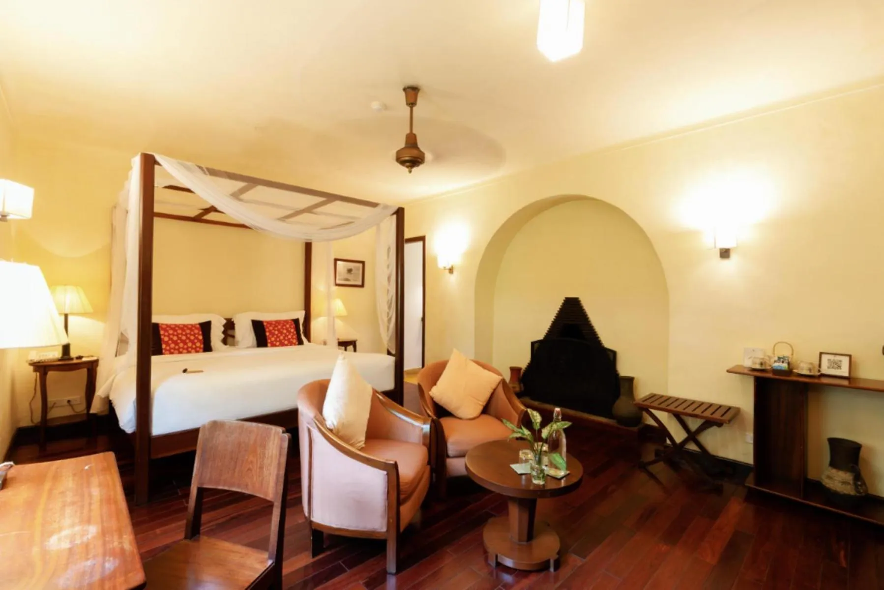 Bed in Ana Mandara Villas Dalat Resort & Spa