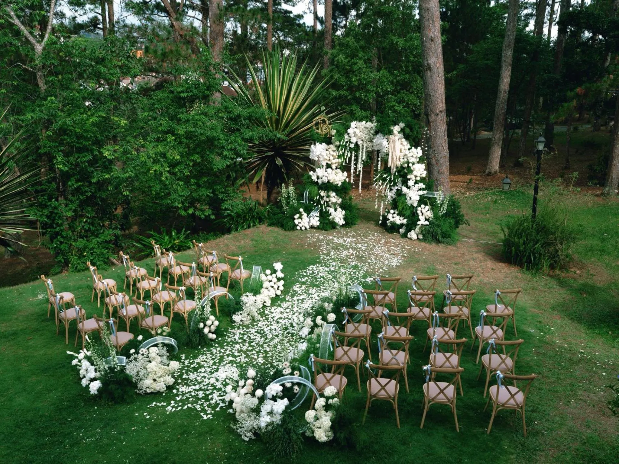 wedding in Ana Mandara Villas Dalat Resort & Spa