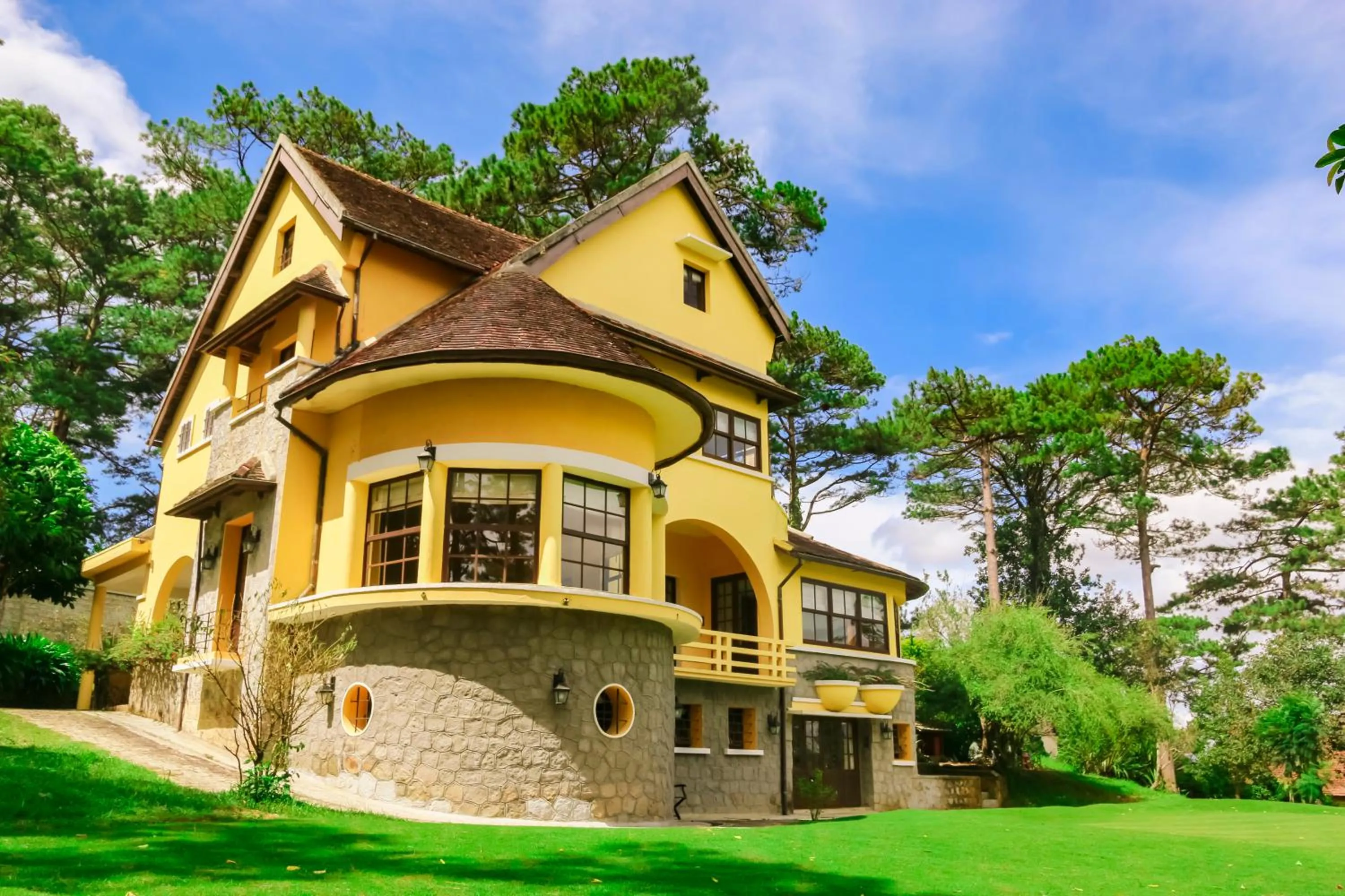 Property building in Ana Mandara Villas Dalat Resort & Spa