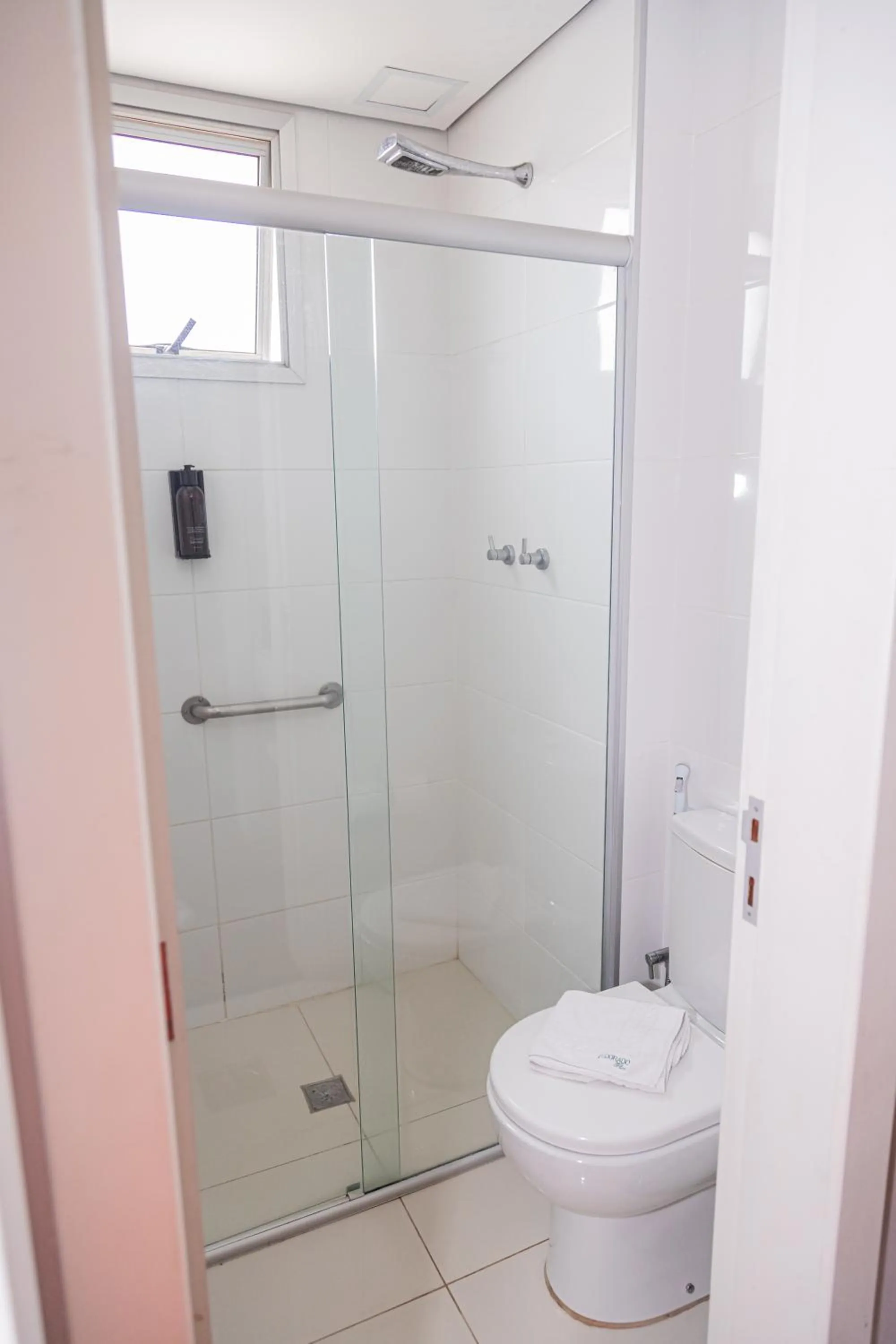 Shower in Hotel Eldorado Flat