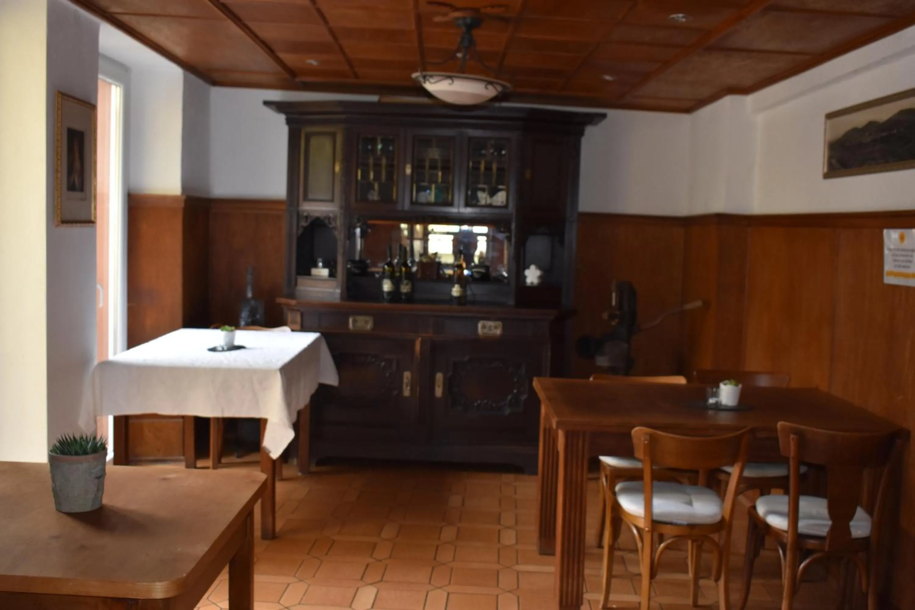 Restaurant/places to eat in Landgasthof Zur Sonne