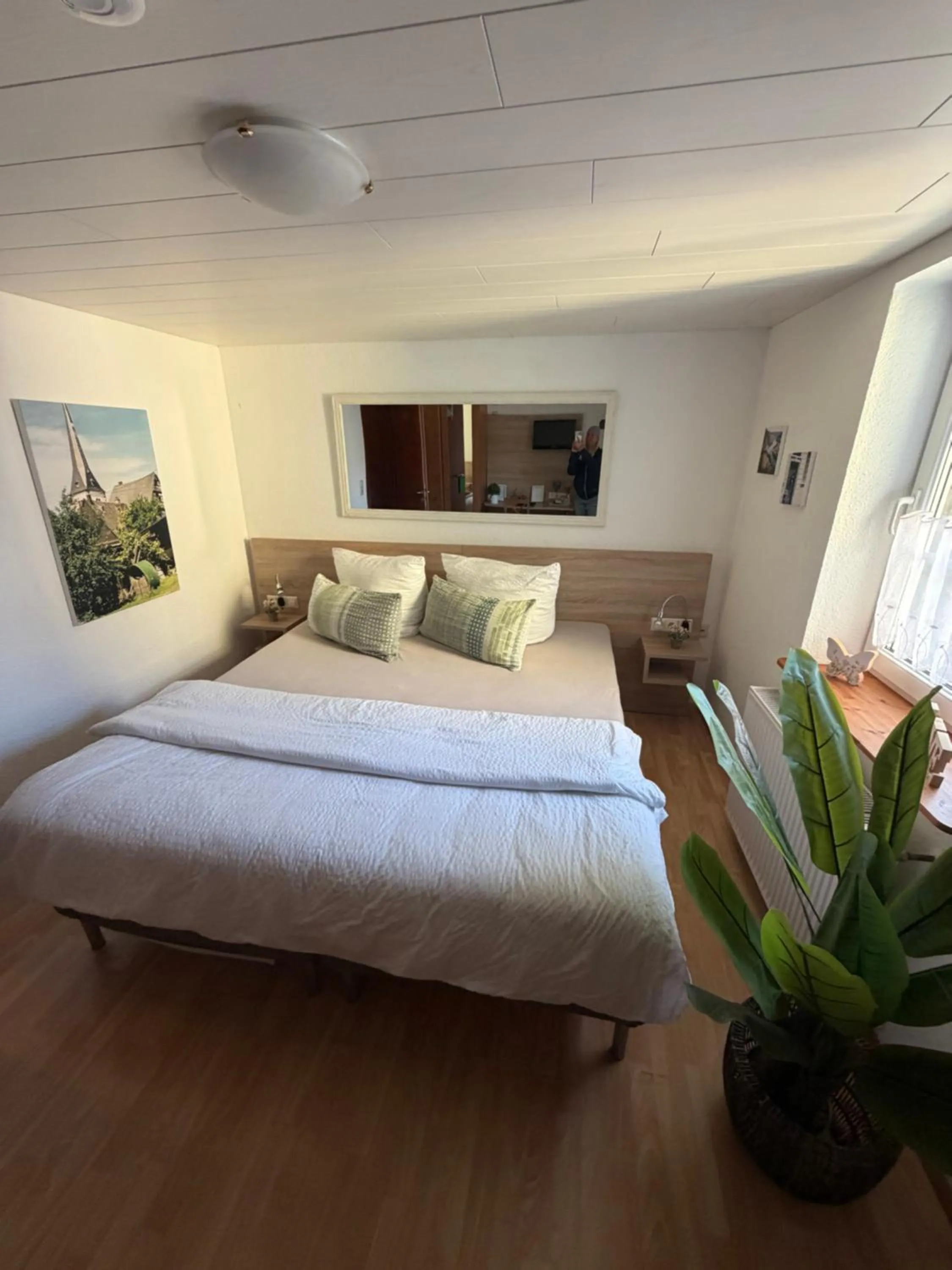 Bed in Landgasthof Zur Sonne