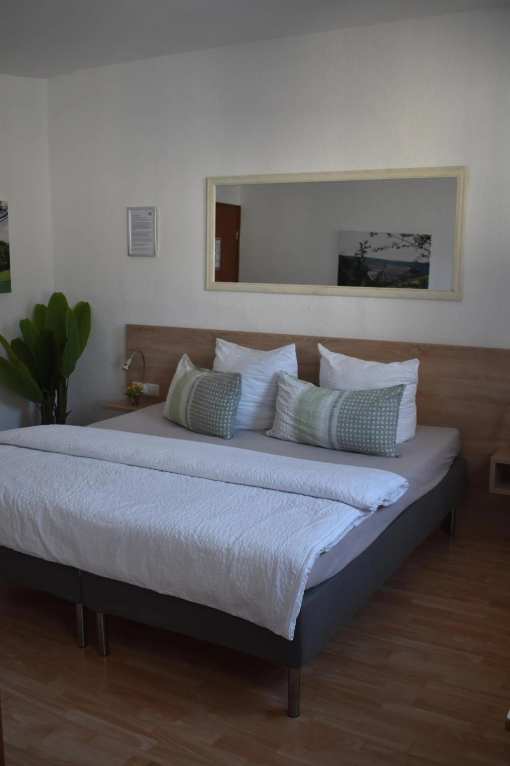 Bed in Landgasthof Zur Sonne