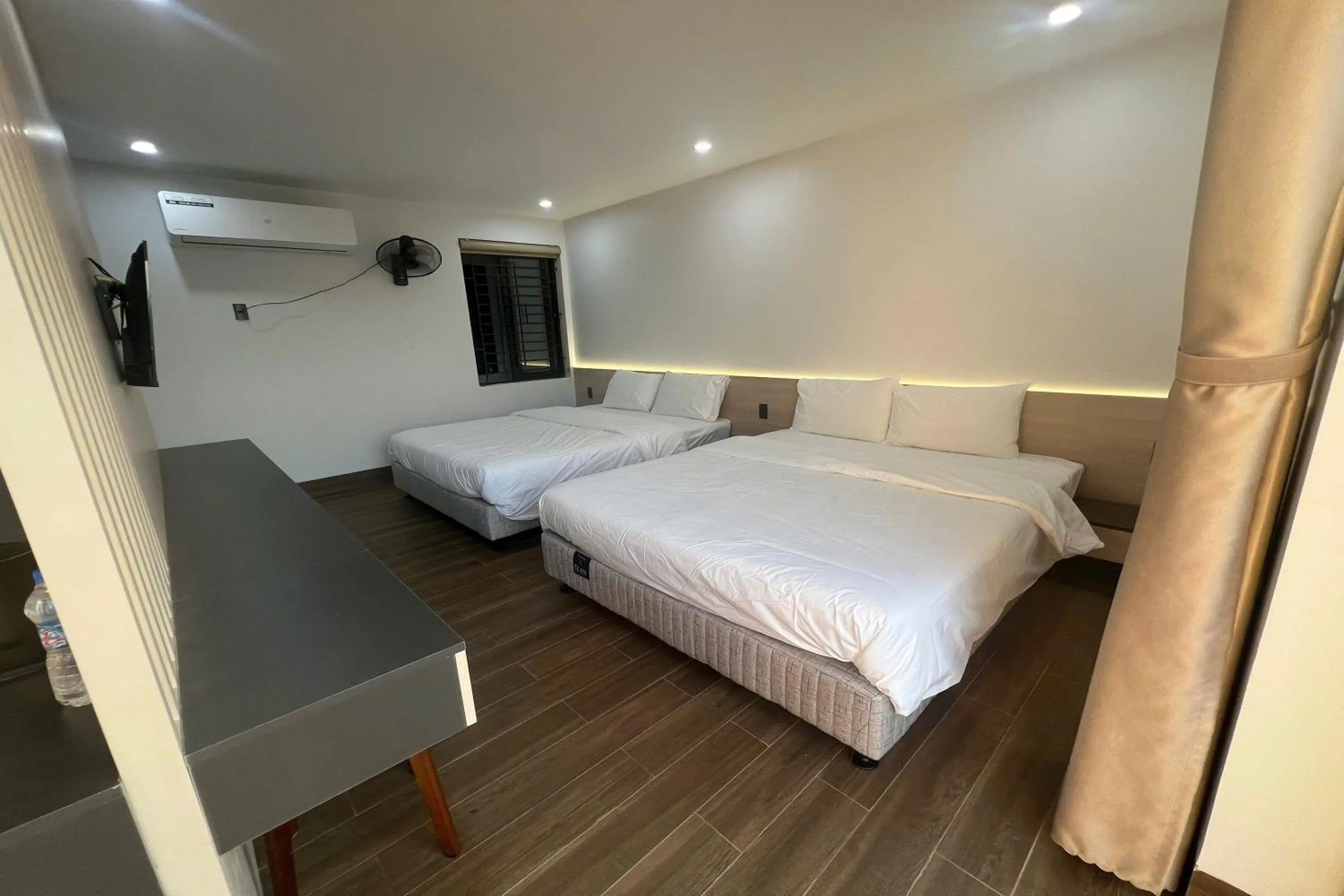 Bed in Thao Trang Hotel