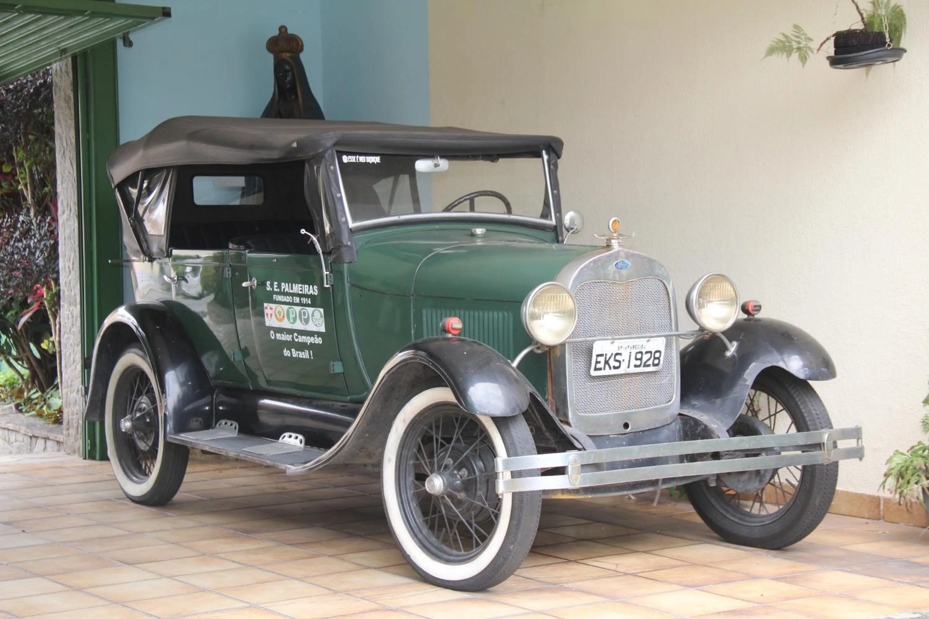Parking in Hotel Chalé São Jorge