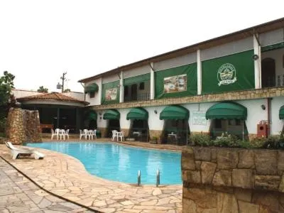 Swimming pool in Hotel Chalé São Jorge