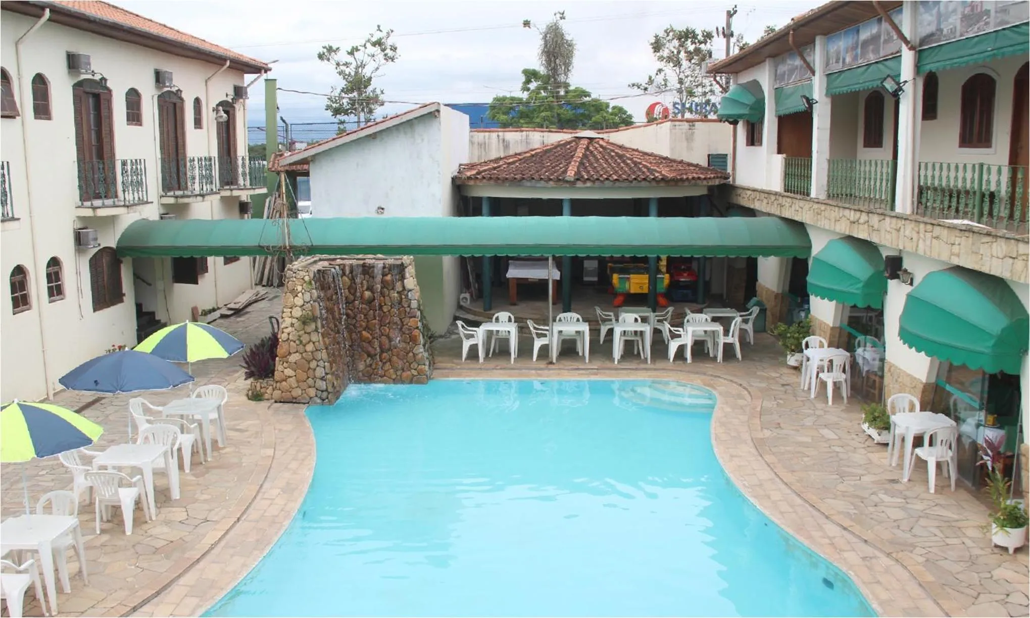 Pool view in Hotel Chalé São Jorge