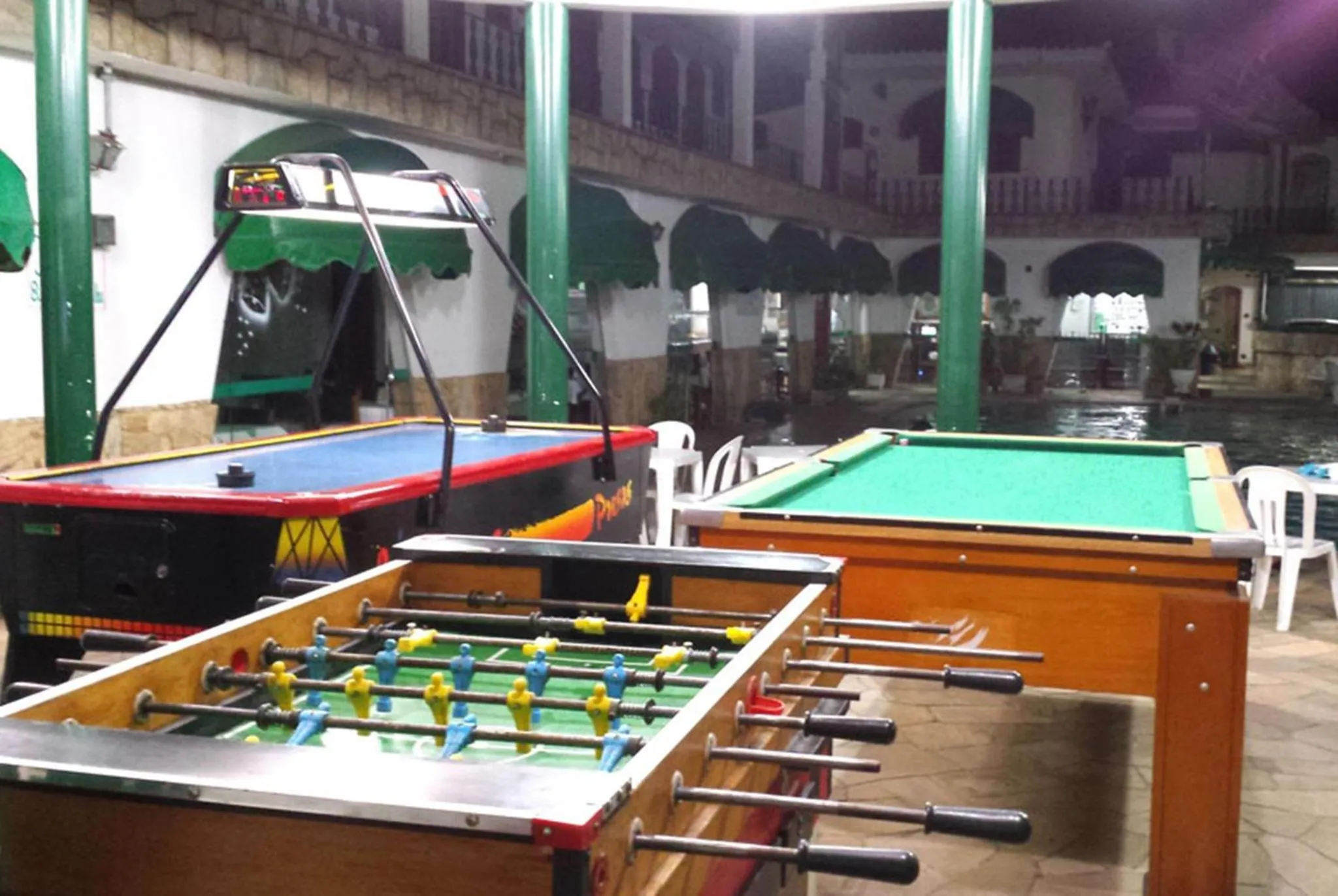 Billiard in Hotel Chalé São Jorge
