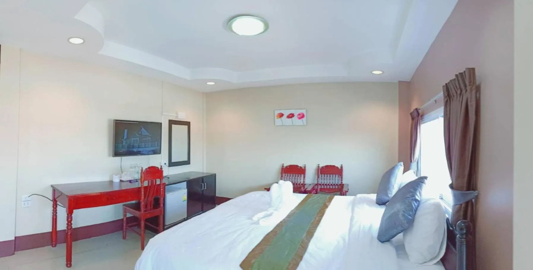 Bed in Submukda Phoomplace Hotel