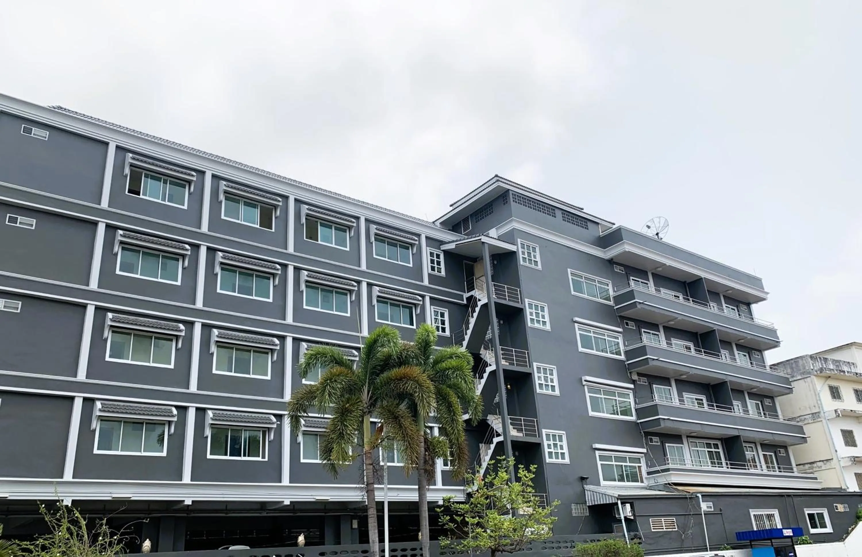 Property building in Submukda Phoomplace Hotel