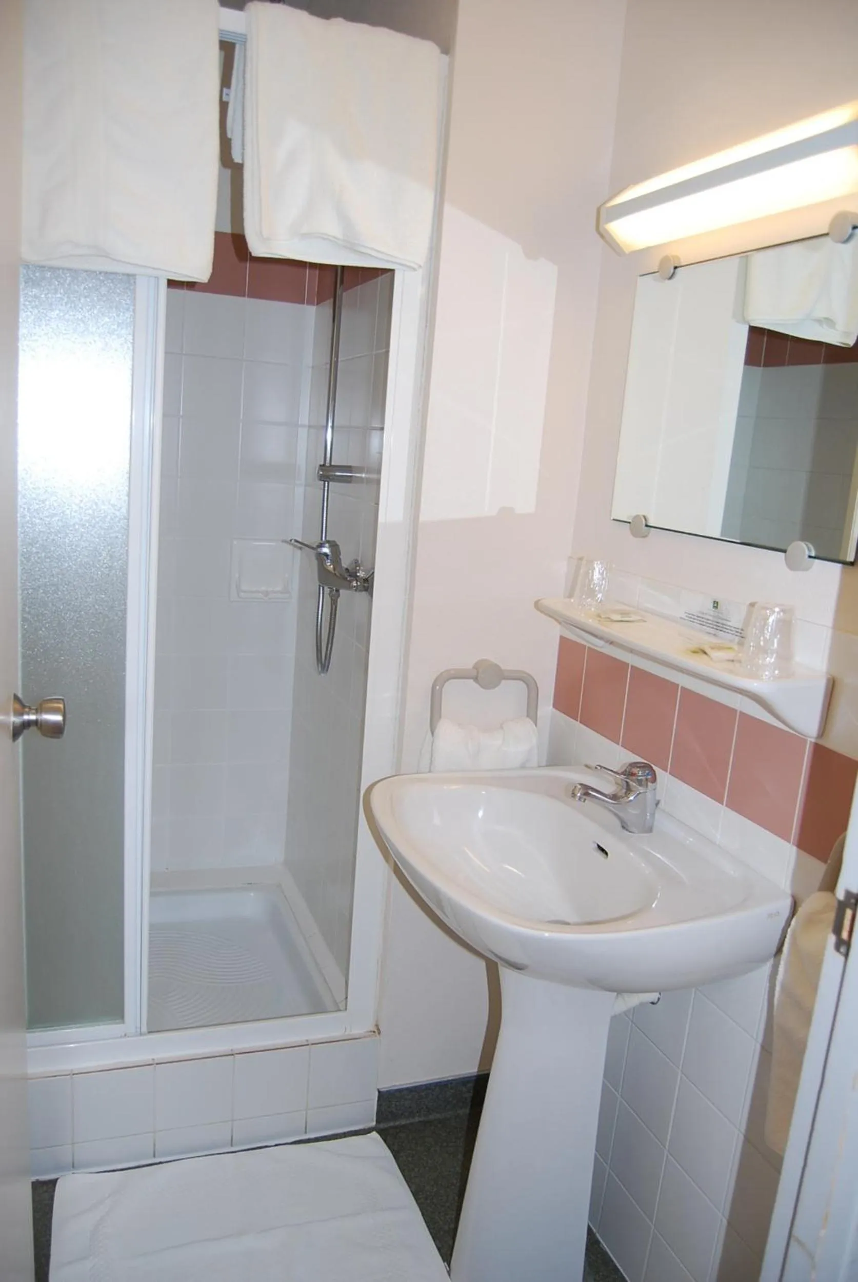 Bathroom in Le Terminus des Pèlerins