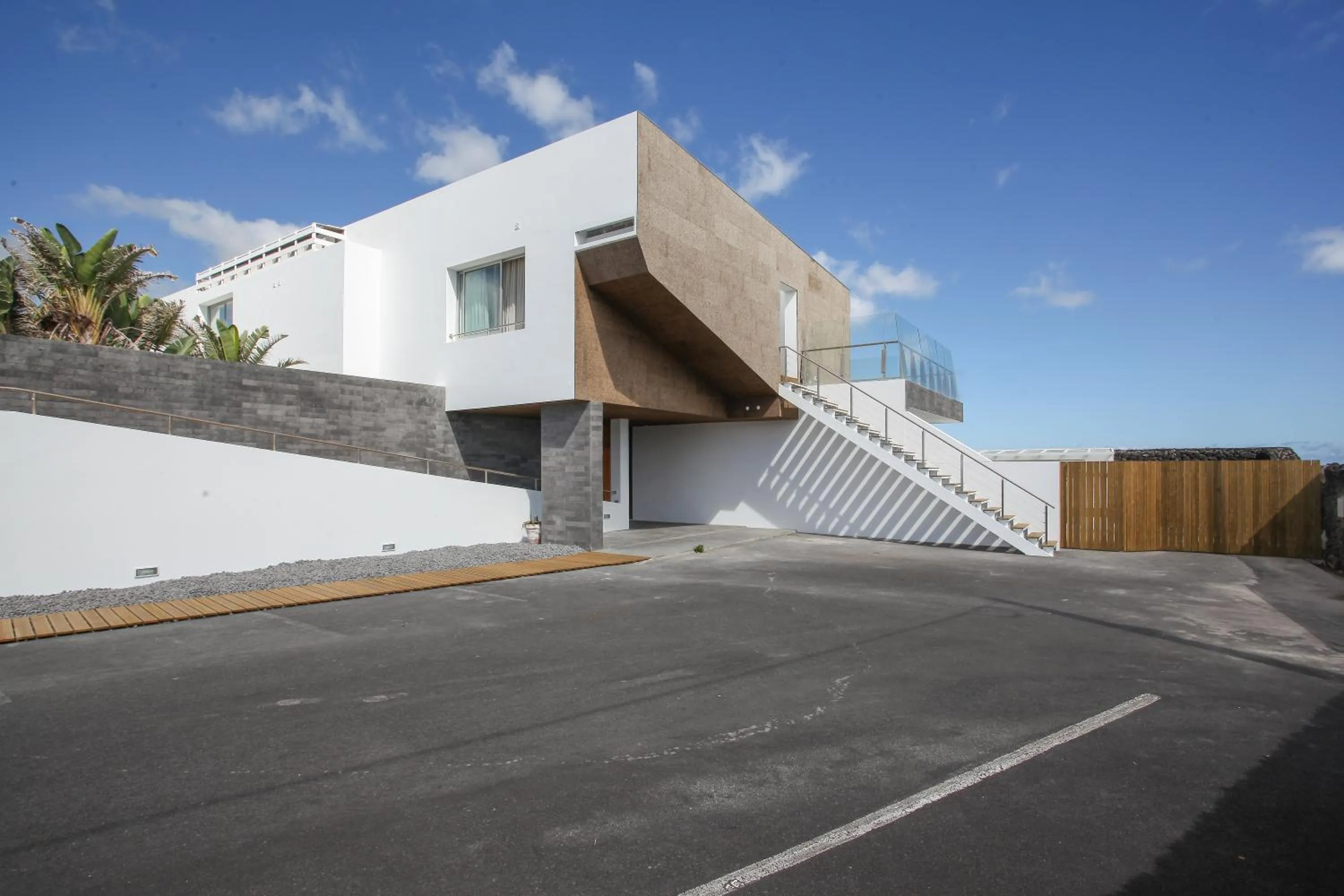 Property building in Sao Vicente Lodge - Atlantic Retreat