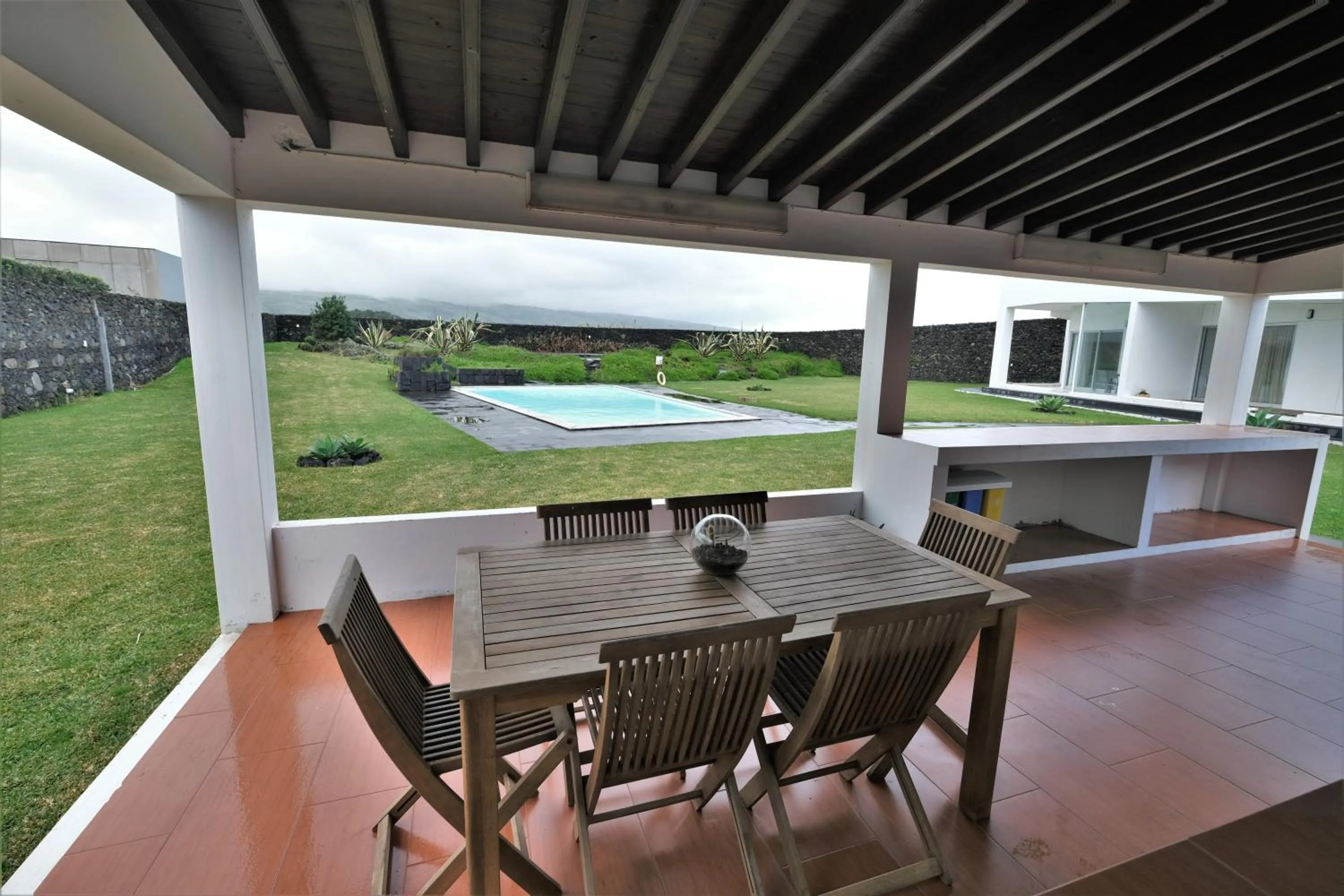 BBQ facilities in Sao Vicente Lodge - Atlantic Retreat