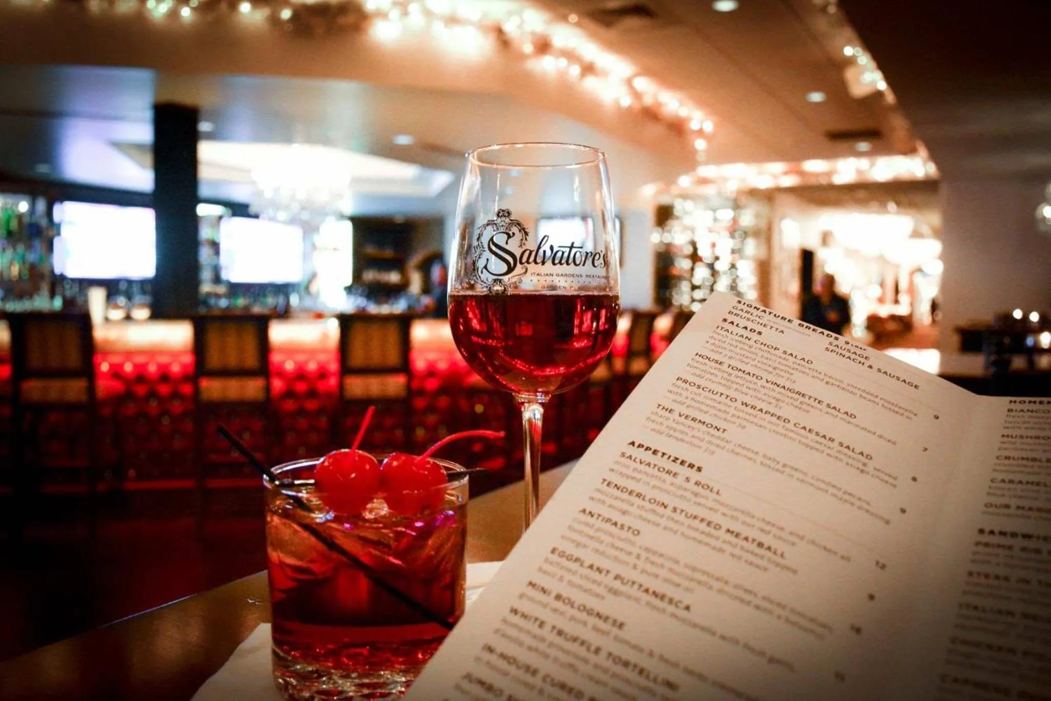 Restaurant/places to eat in The Delavan Hotel