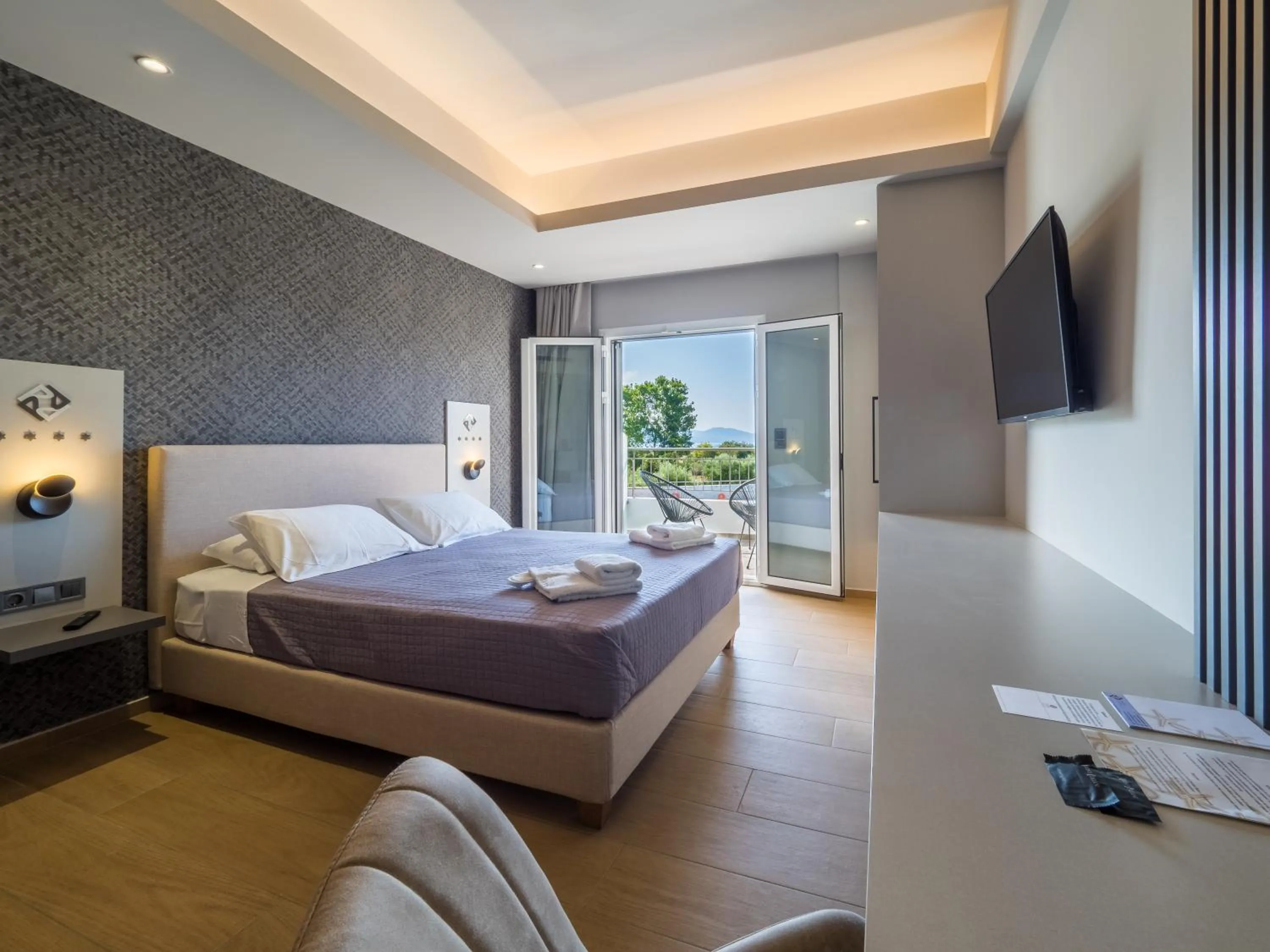 Bed in Paradise Resort