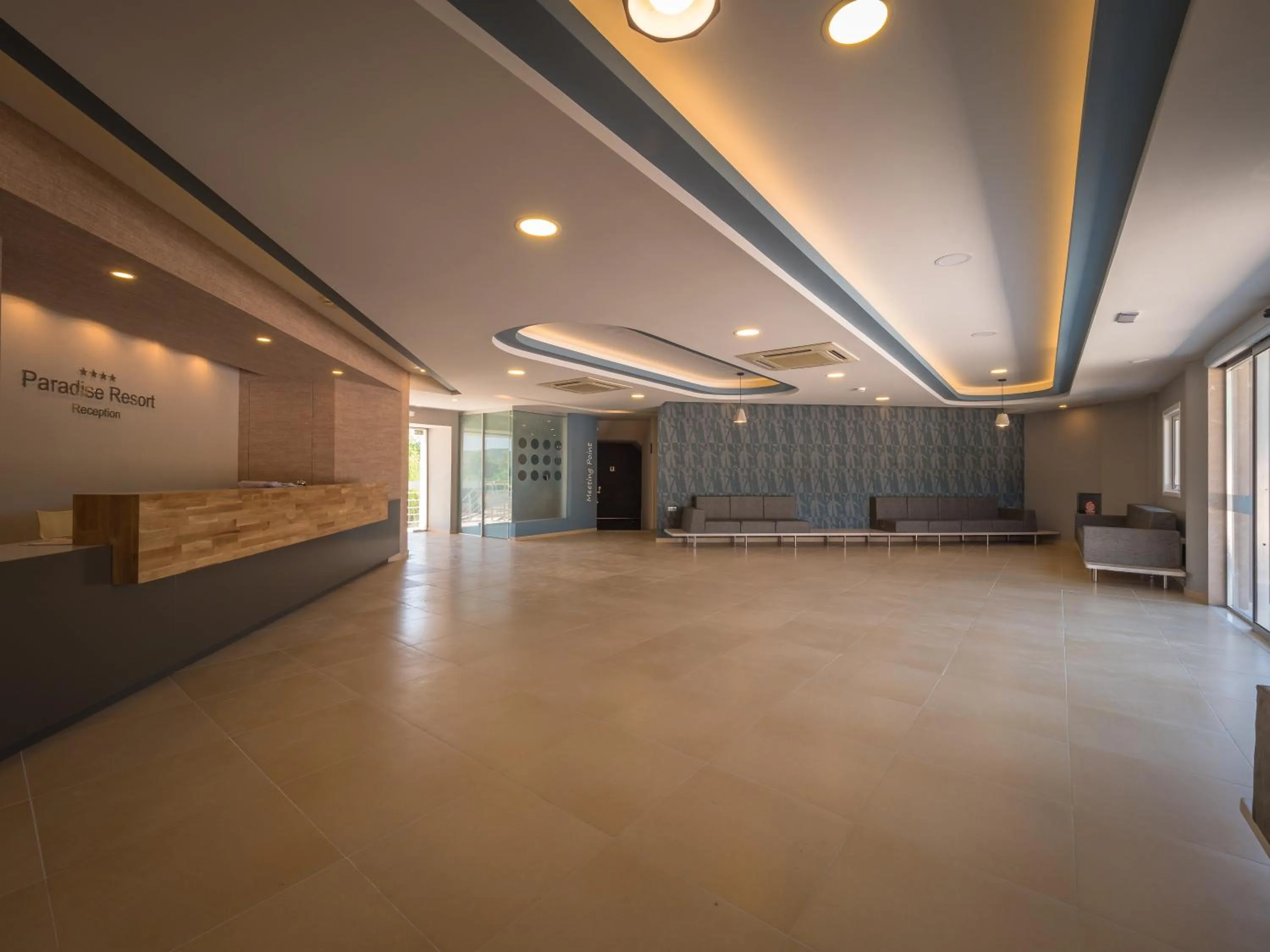 Lobby or reception in Paradise Resort