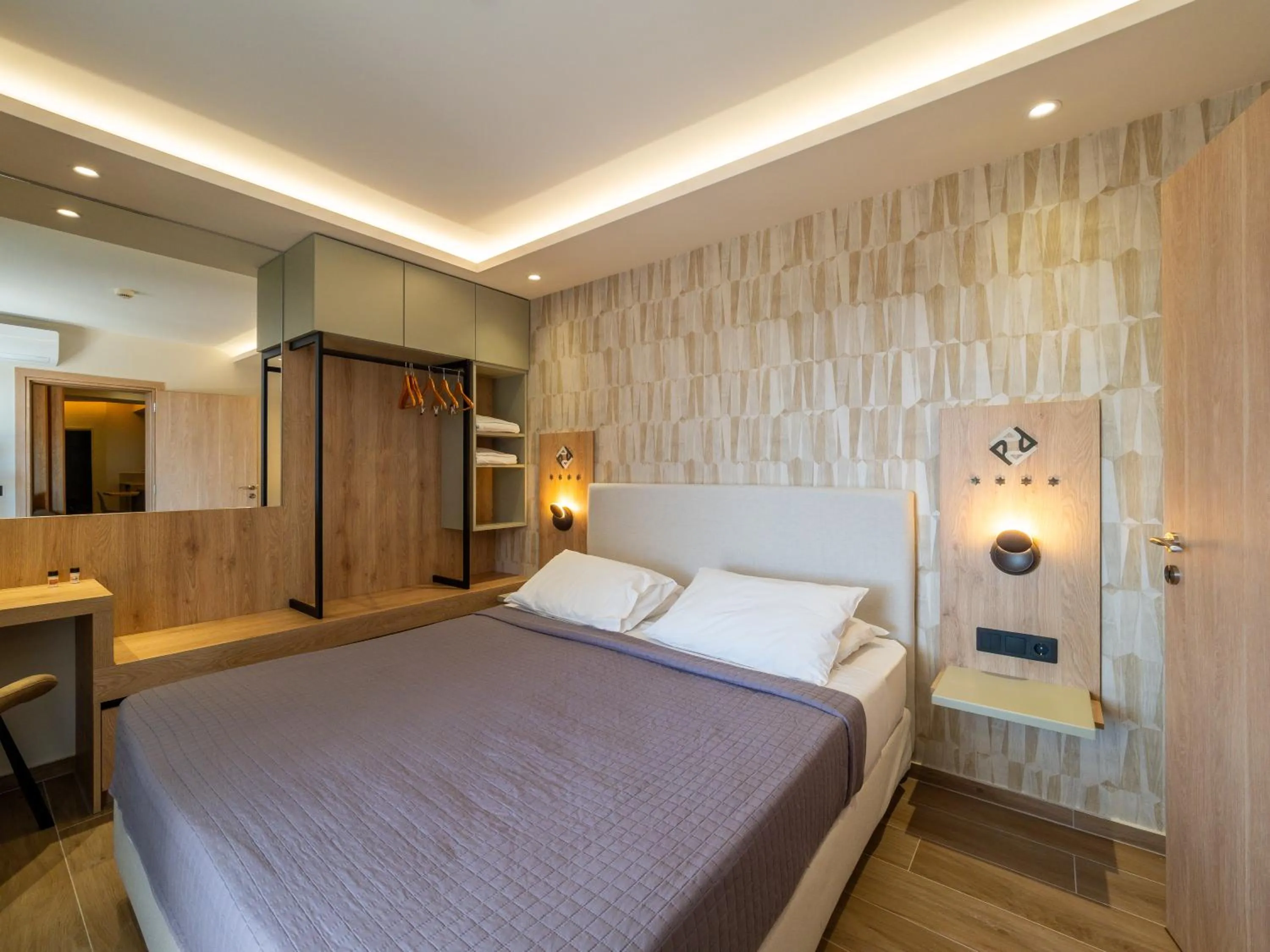 Bedroom, Bed in Paradise Resort