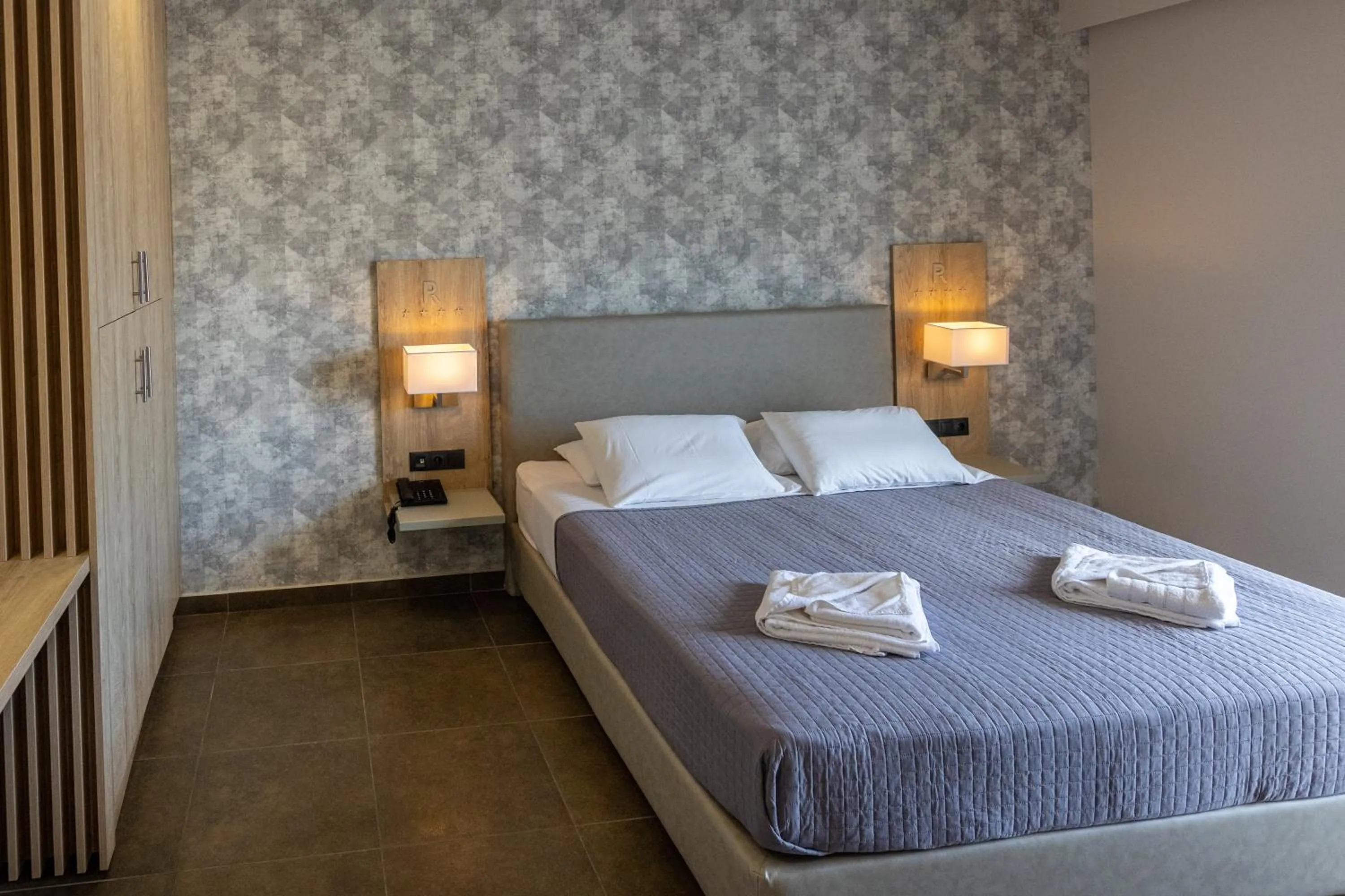 Bed in Paradise Resort