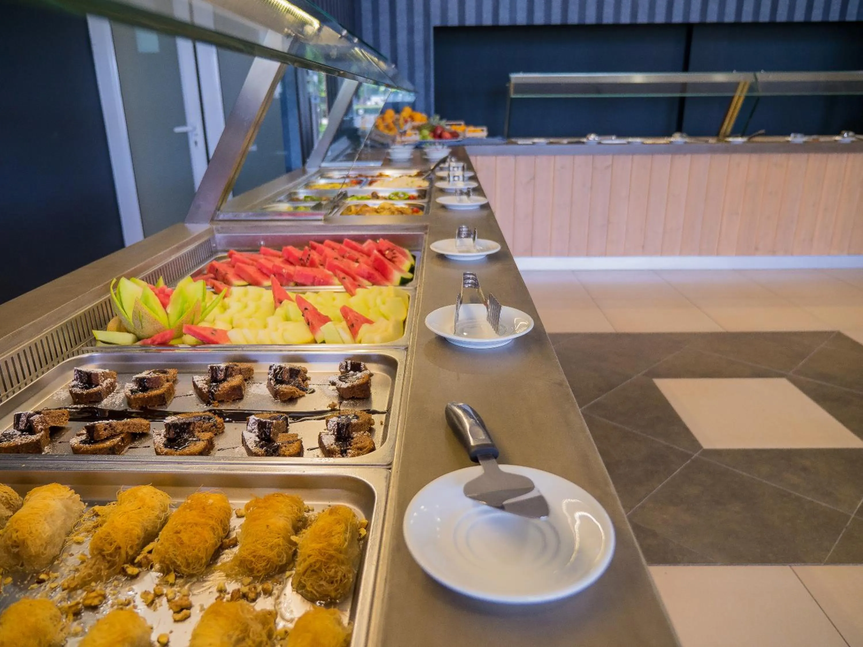 Breakfast in Paradise Resort