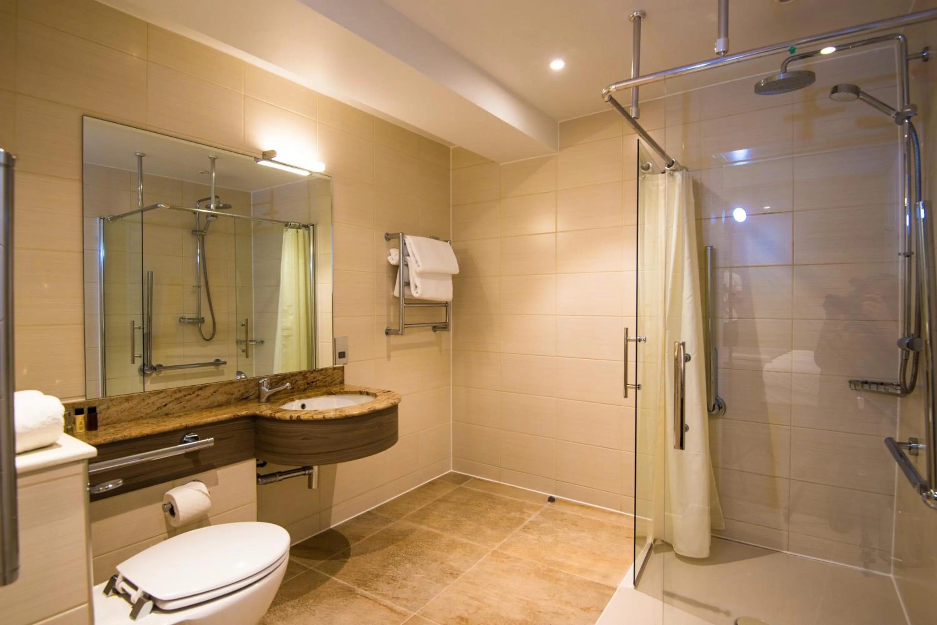 Bathroom in Judge's Lodging