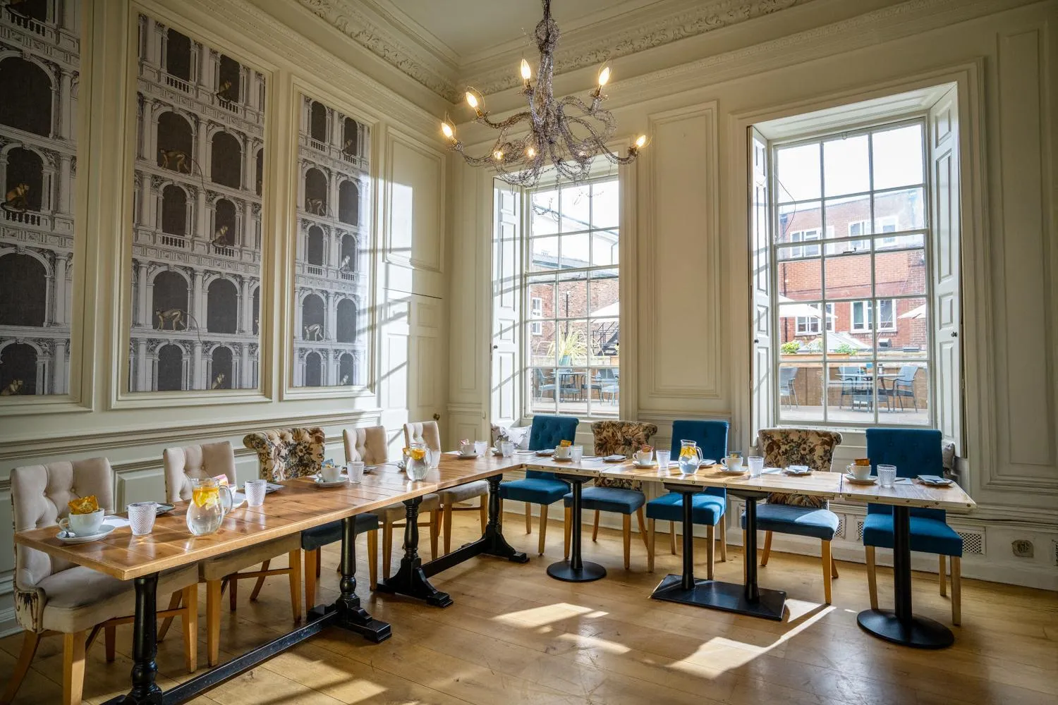Meeting/conference room in Judge's Lodging