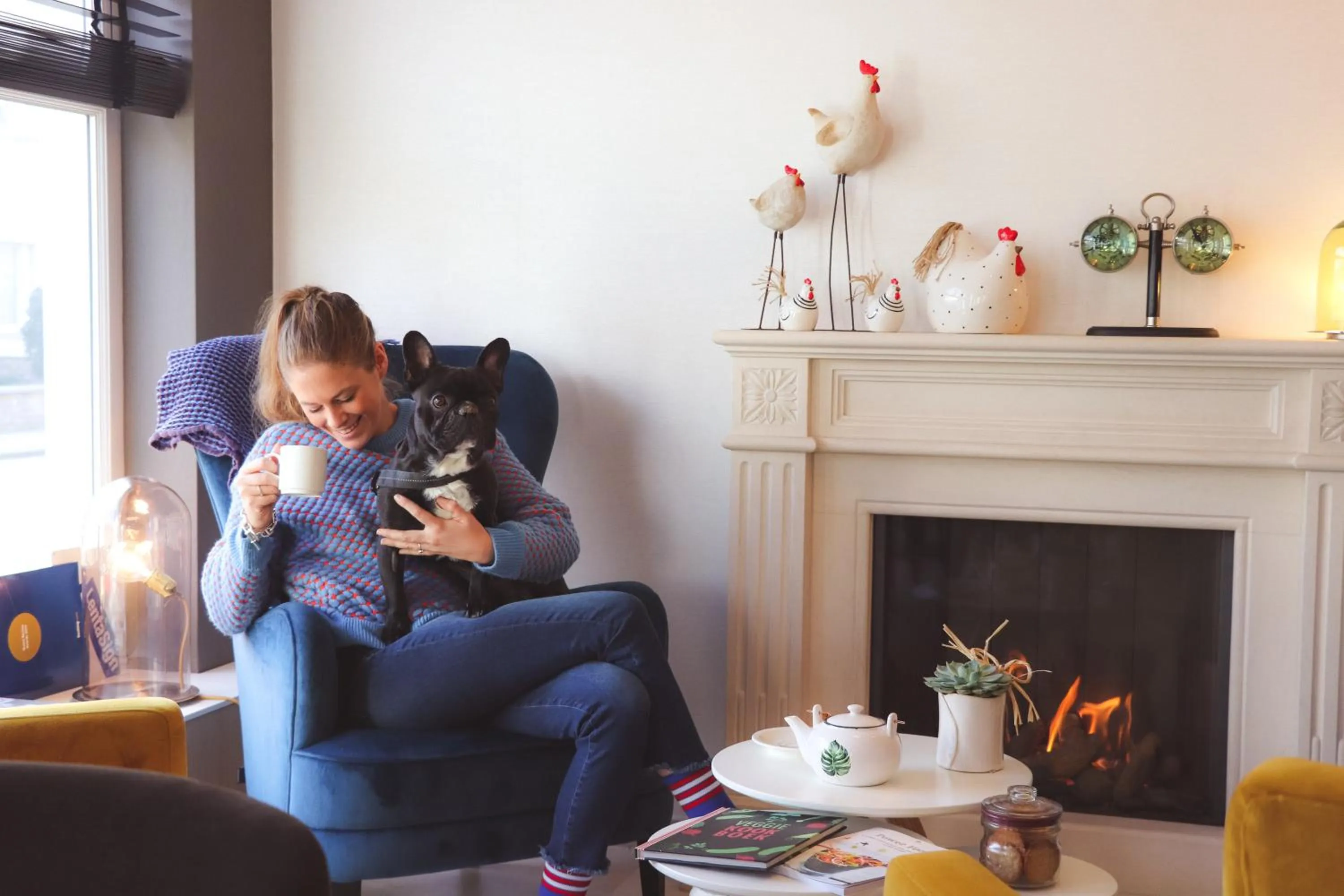 Communal lounge/ TV room in ABC Hotel