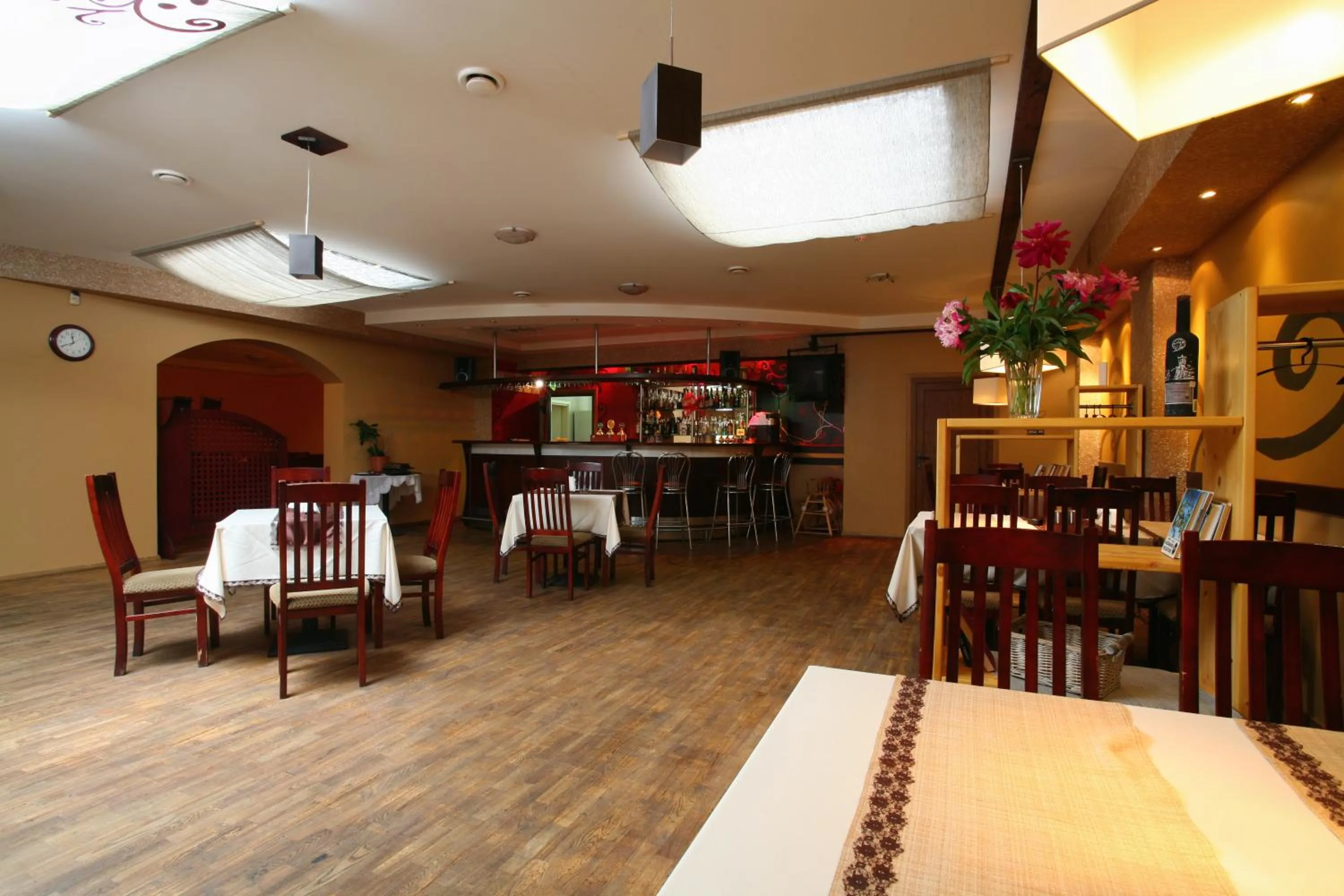Restaurant/places to eat in Hotel Dobele