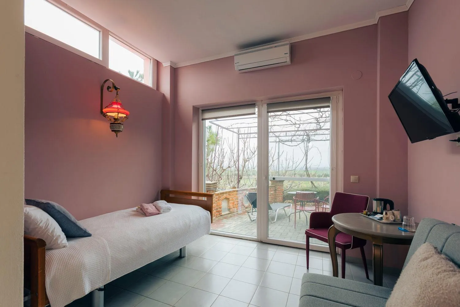 Bed in Hotel Villa Sevasti