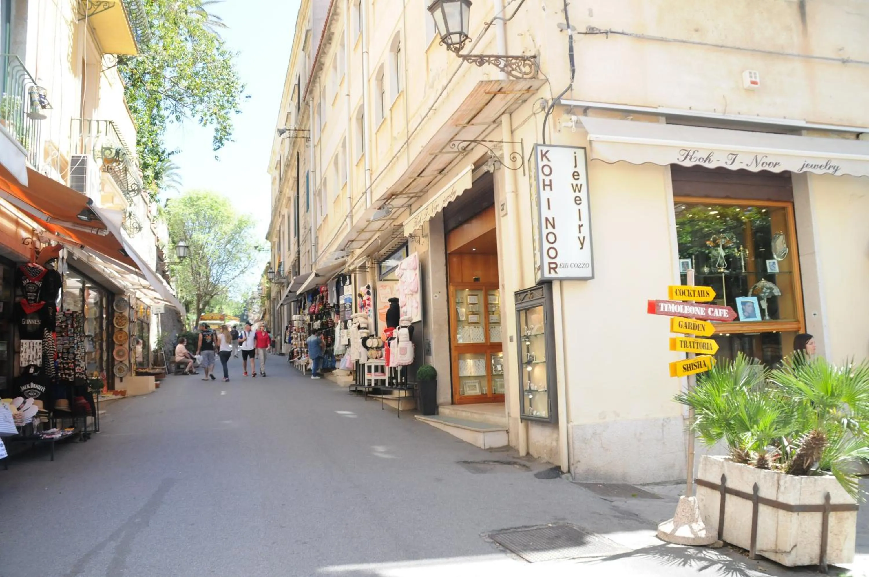 Day in B&B Teatro Greco 39