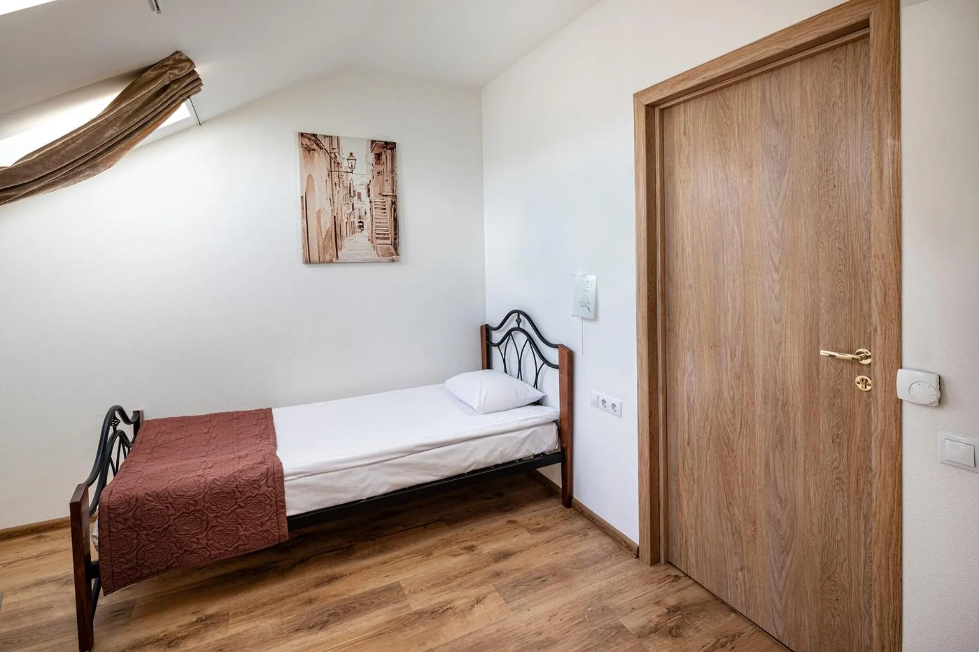 Bedroom, Bed in Biplan Hotel