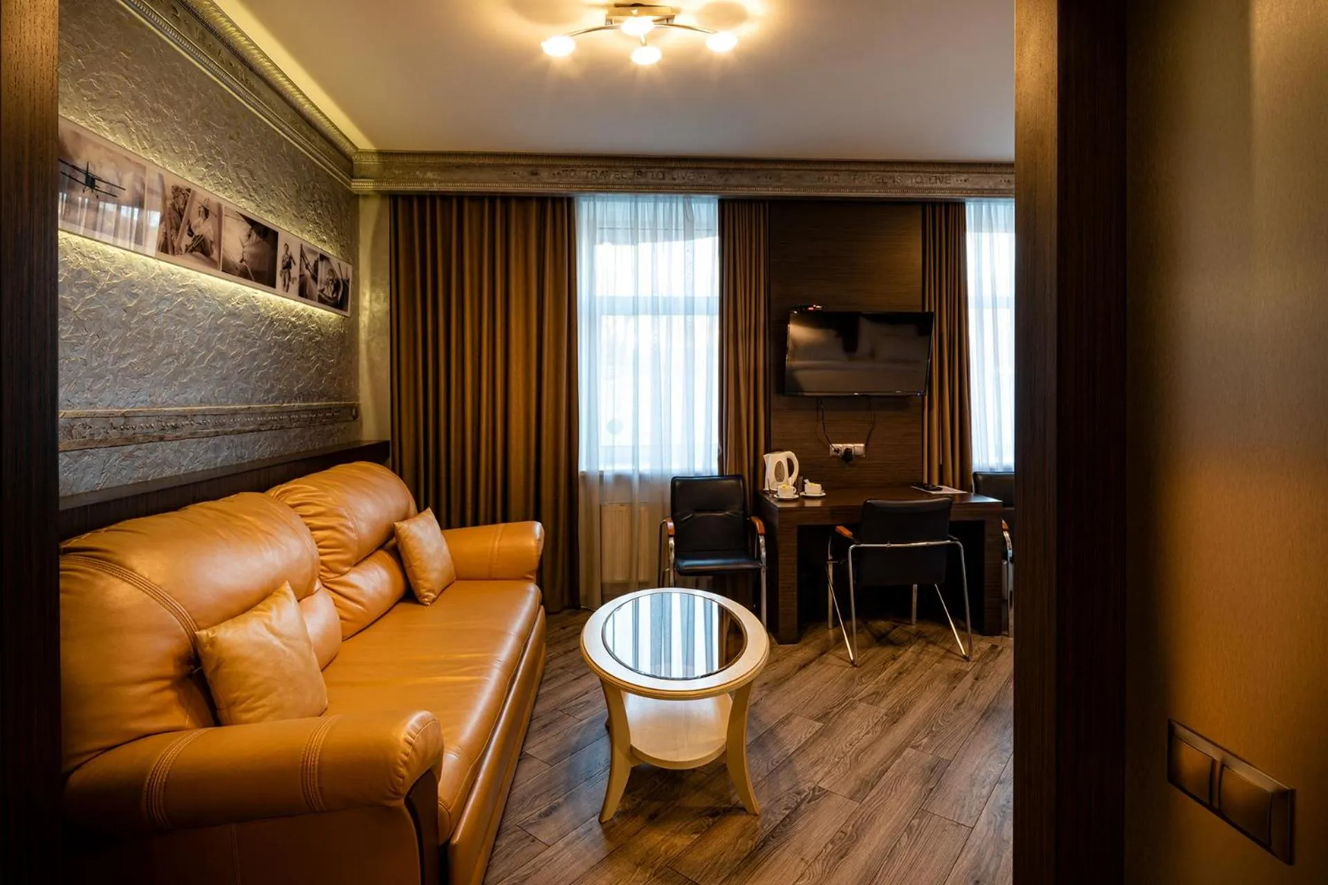 Living room in Biplan Hotel