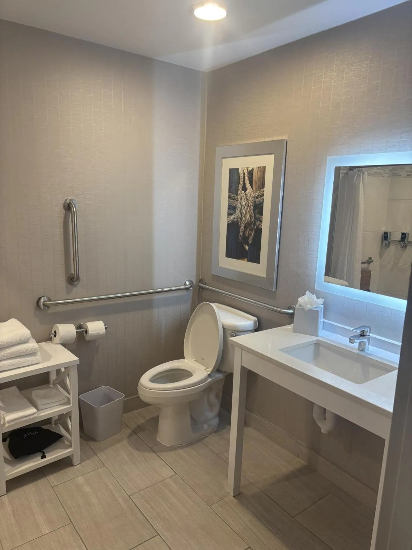 Property building in Four Points by Sheraton Charlotte - Lake Norman