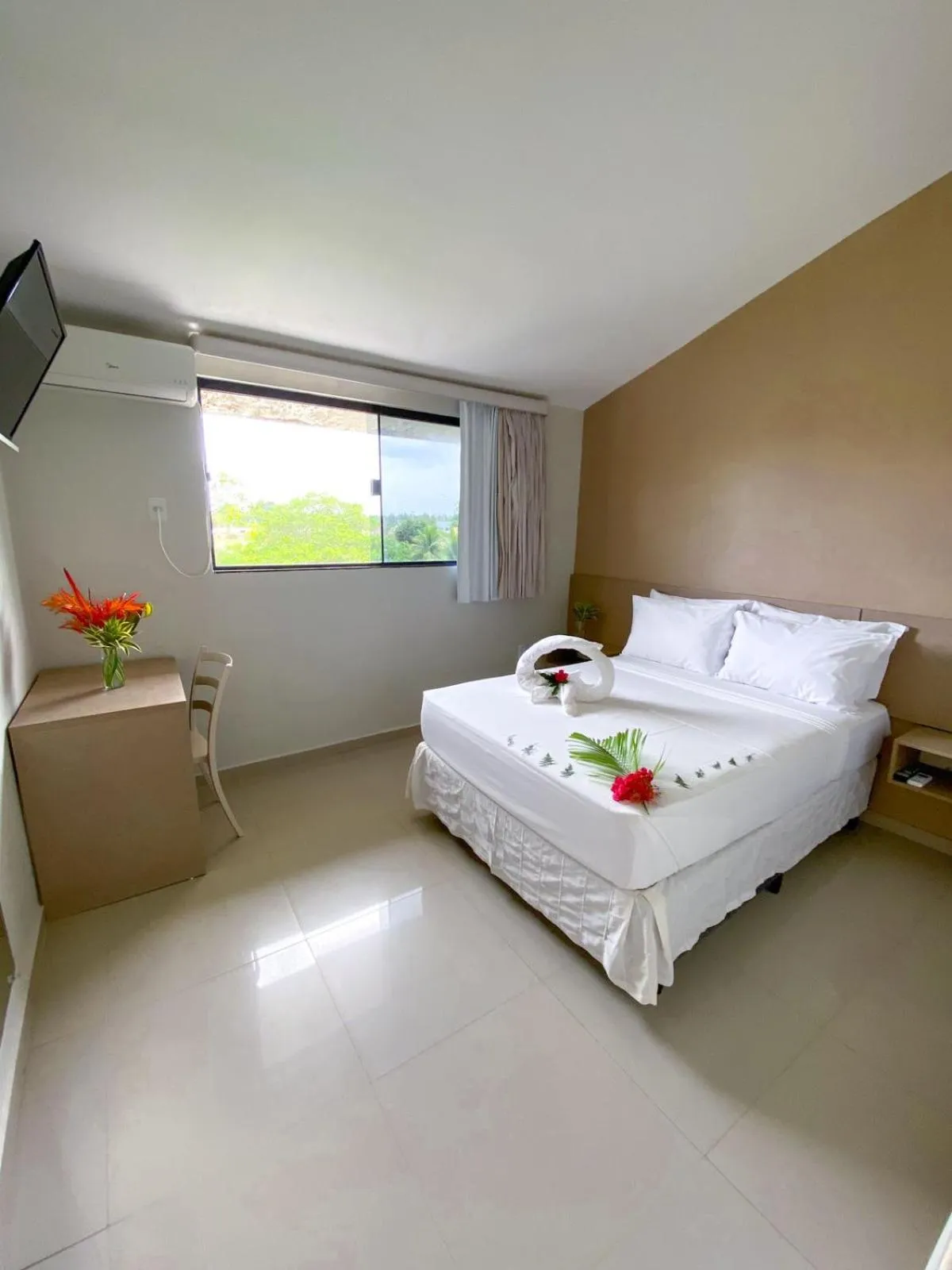 Photo of the whole room, Bed in Pousada Ponta de Mangue