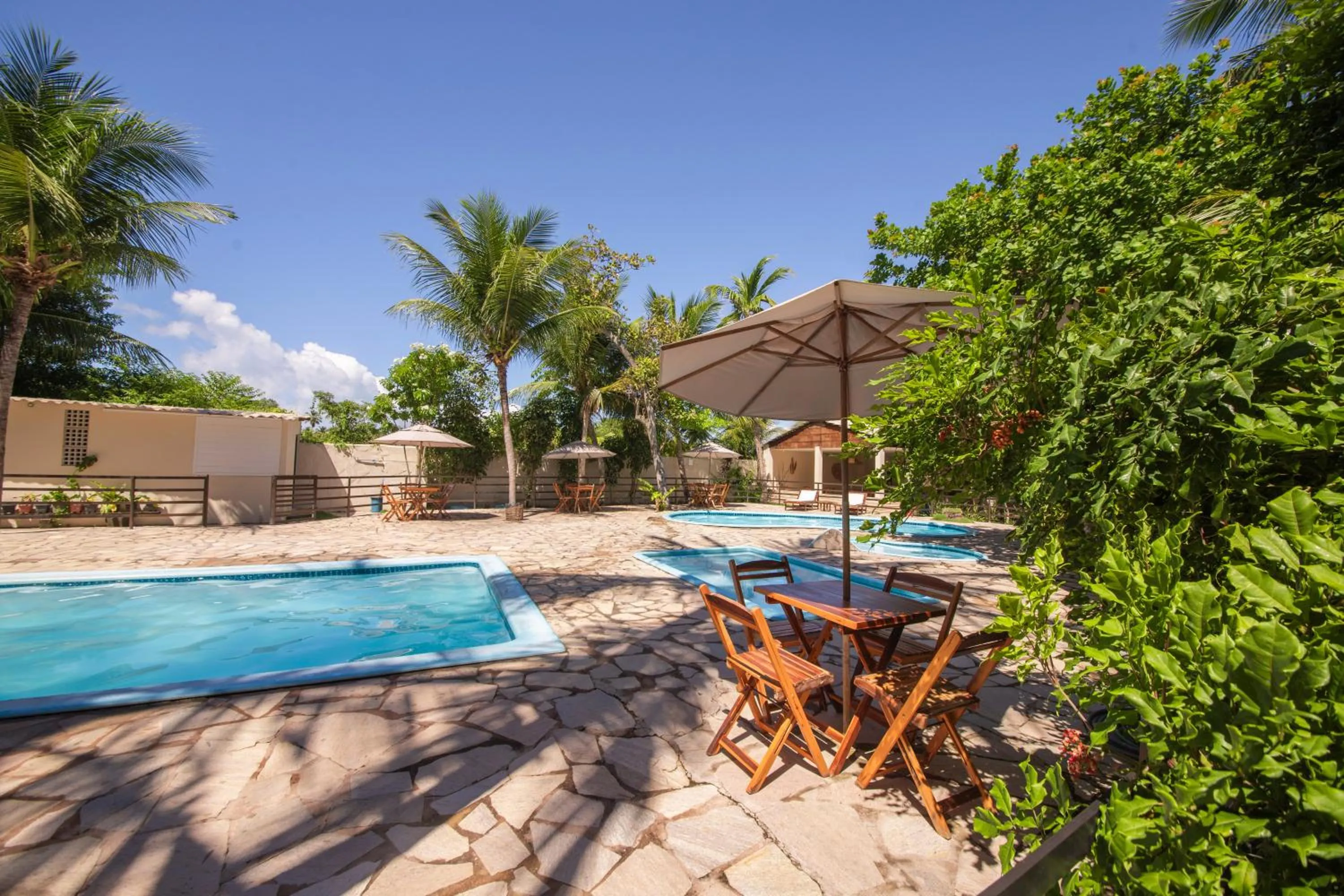 Swimming pool in Pousada Ponta de Mangue