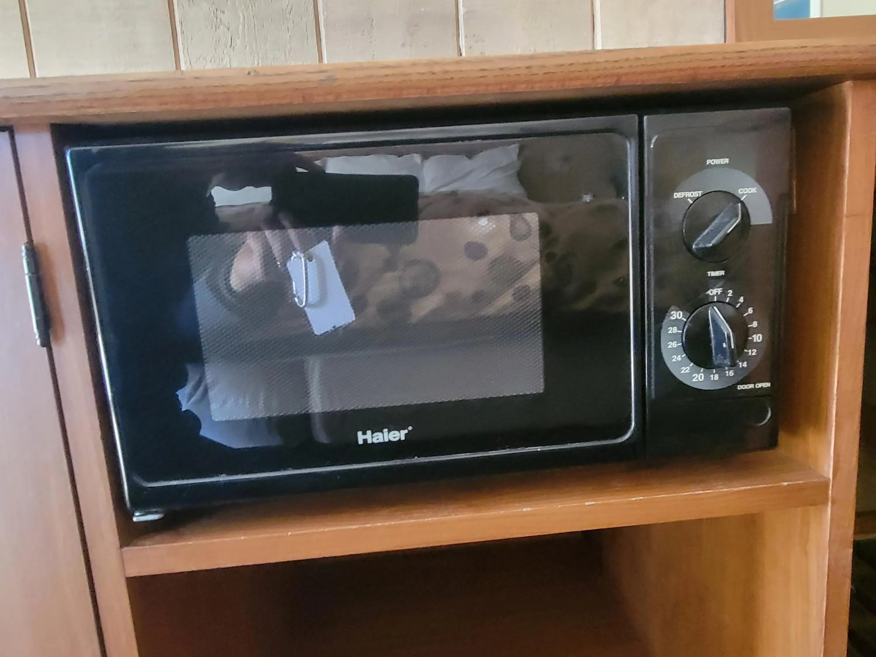 minibar in Townhouse Motel