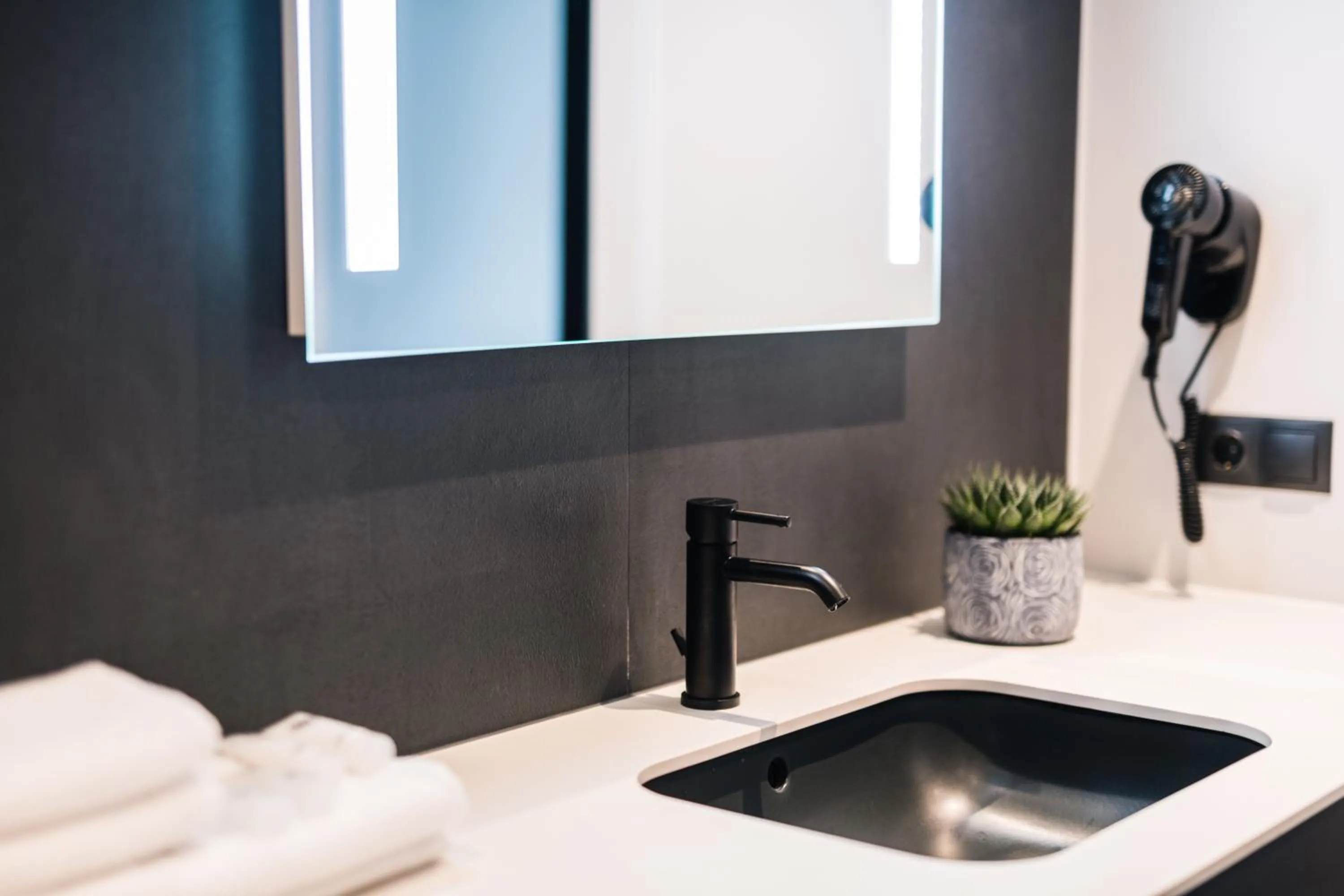 Maestro Design Hotel