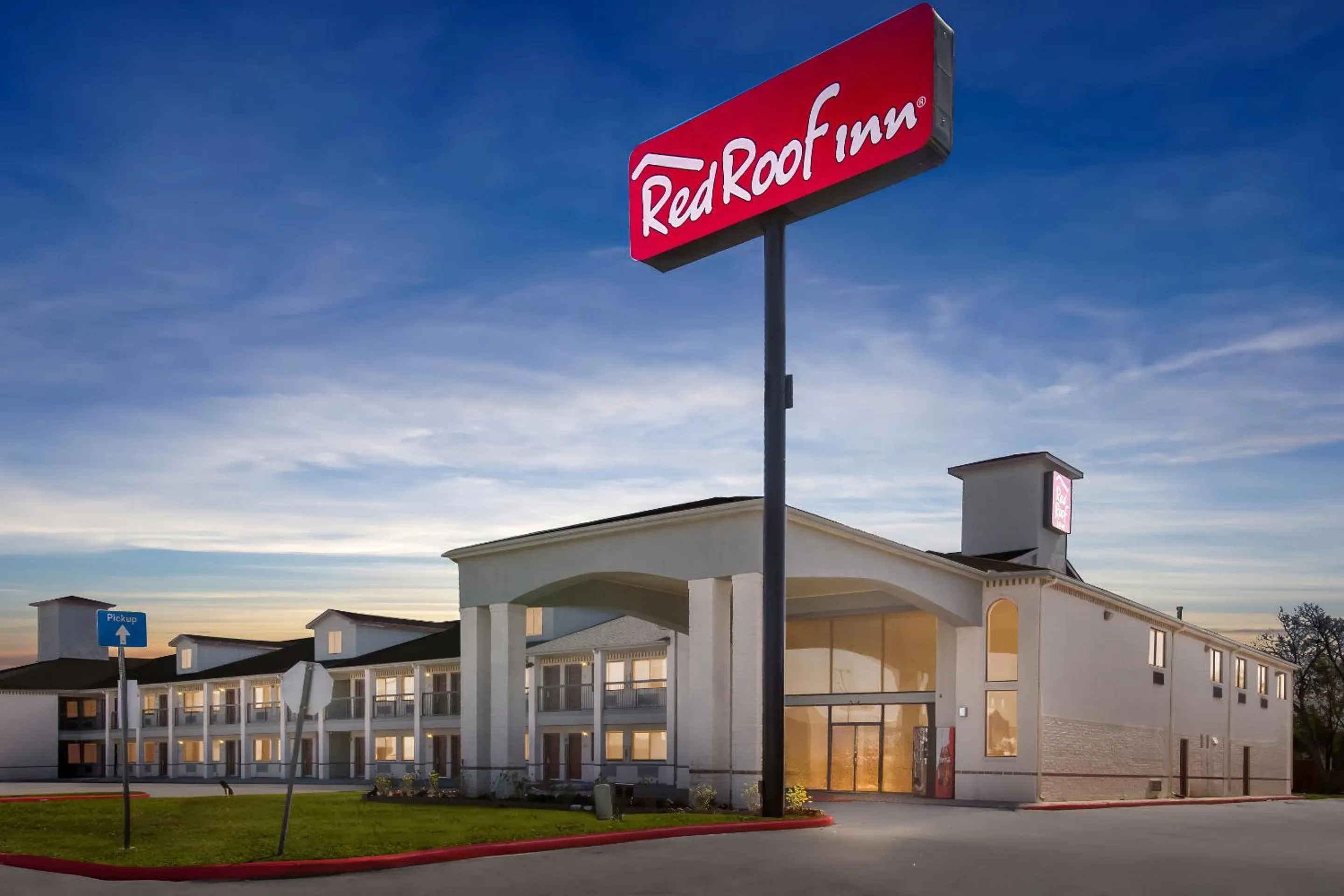Facade/entrance in Red Roof Inn Stafford, TX