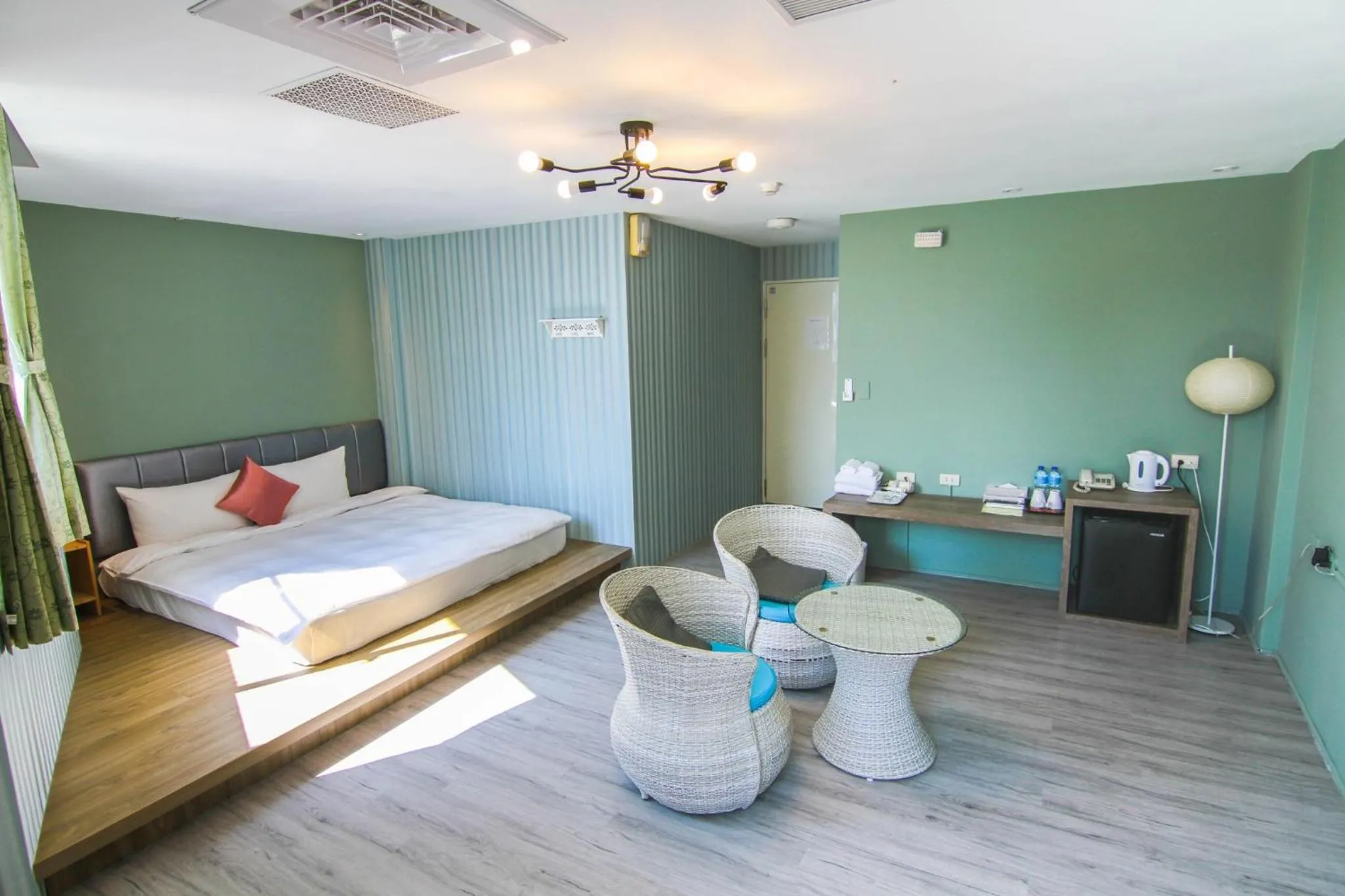 bunk bed, Bed in Sun Moon Lake Loft Inn