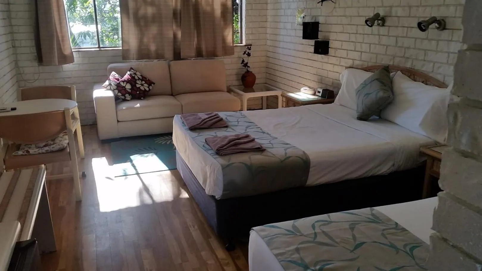 View (from property/room) in Holland Park Motel