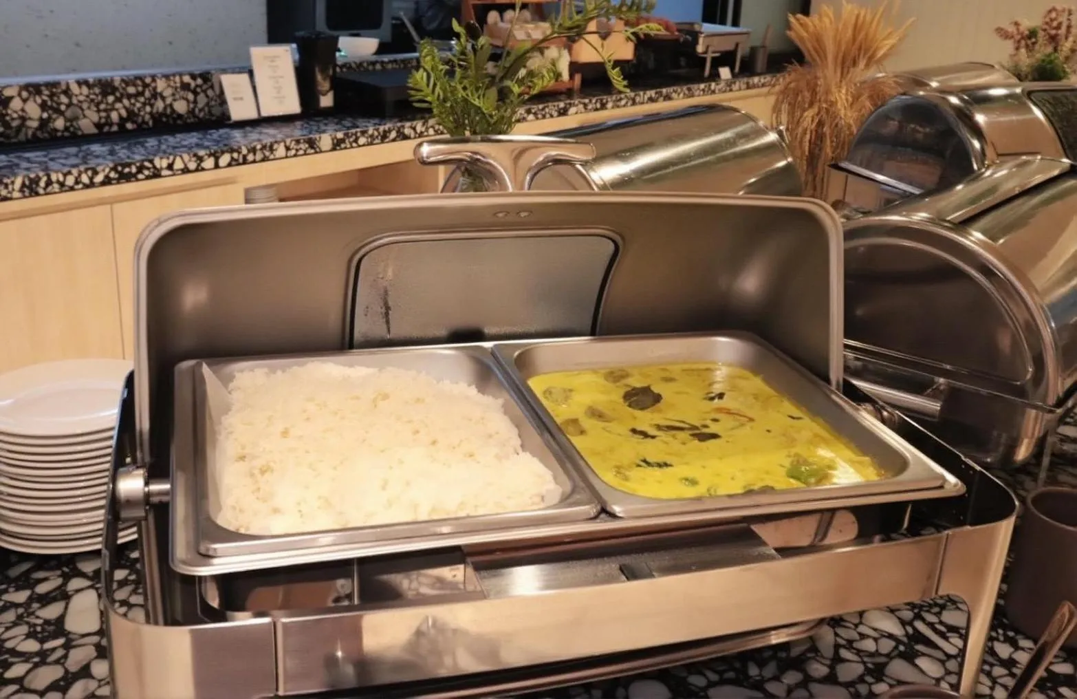 Breakfast in Mii Hotel Srinakarin