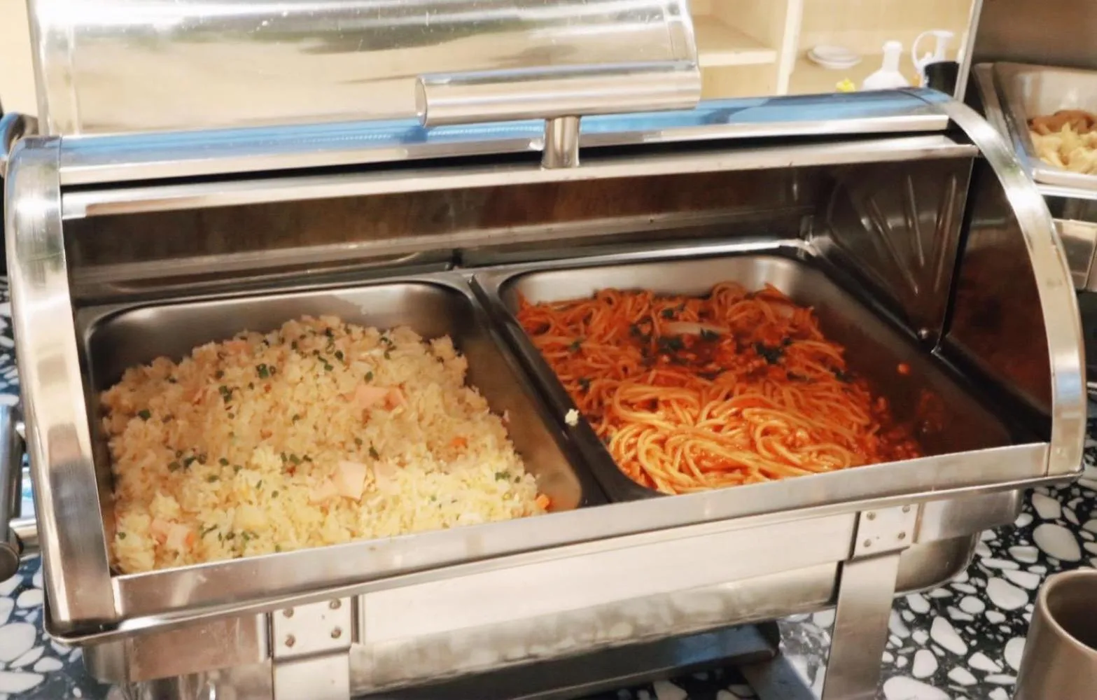 Breakfast in Mii Hotel Srinakarin