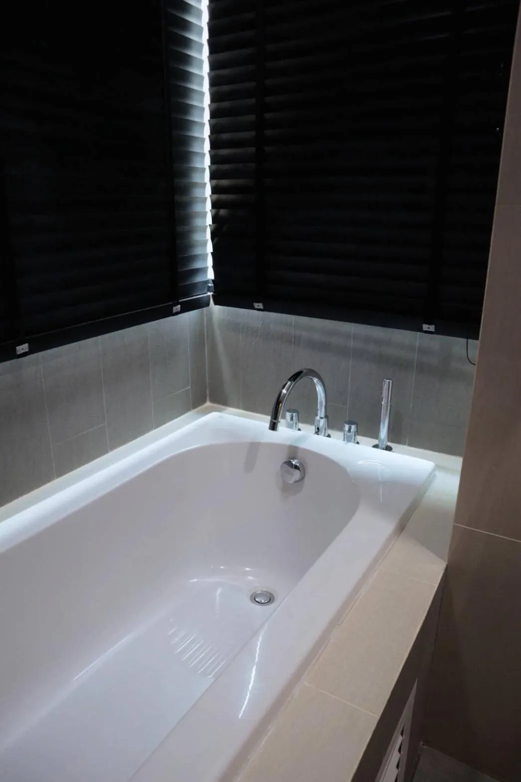 Mii Hotel Srinakarin