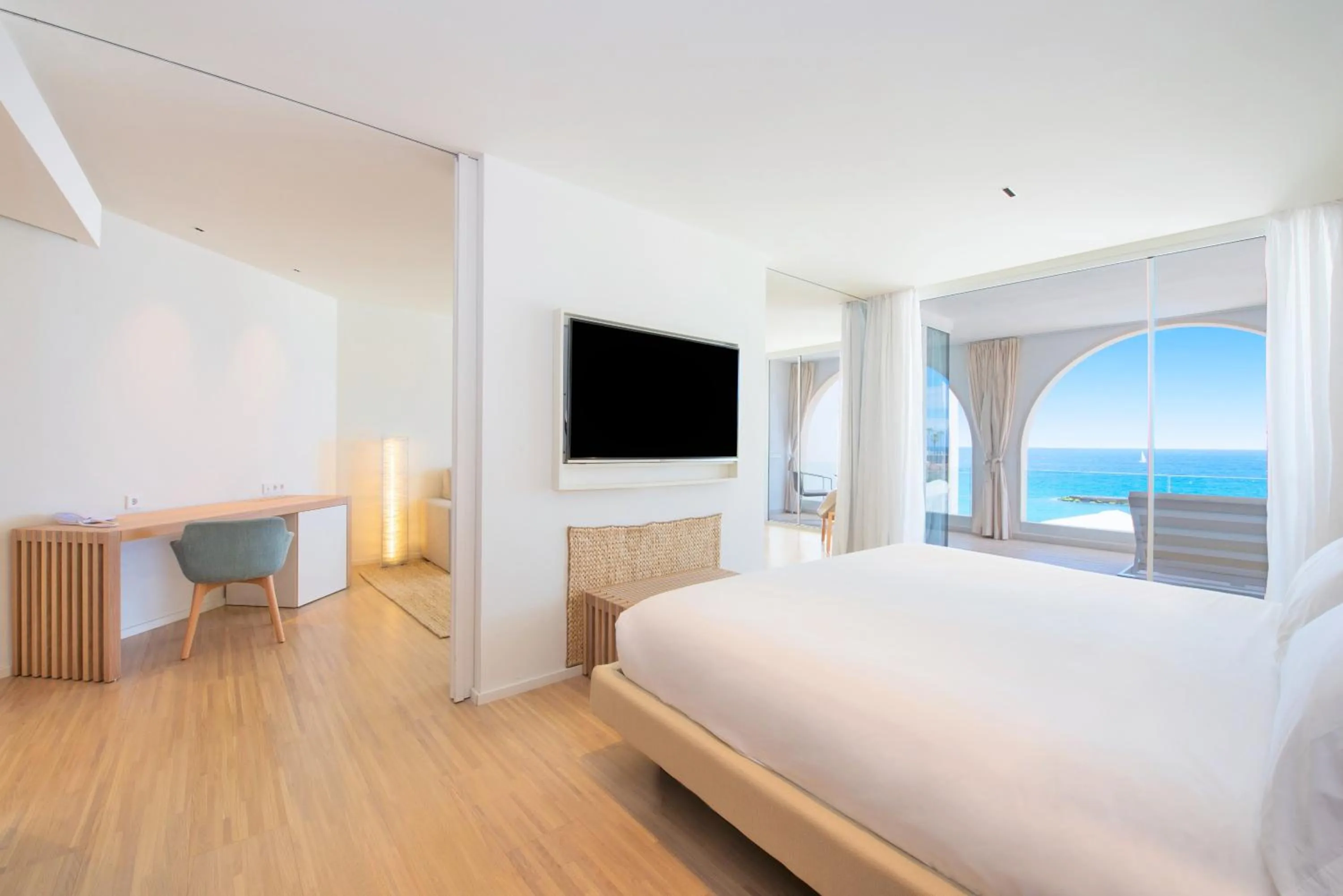 Bedroom, Bed in JOIA Salomé by Iberostar -Adults Only