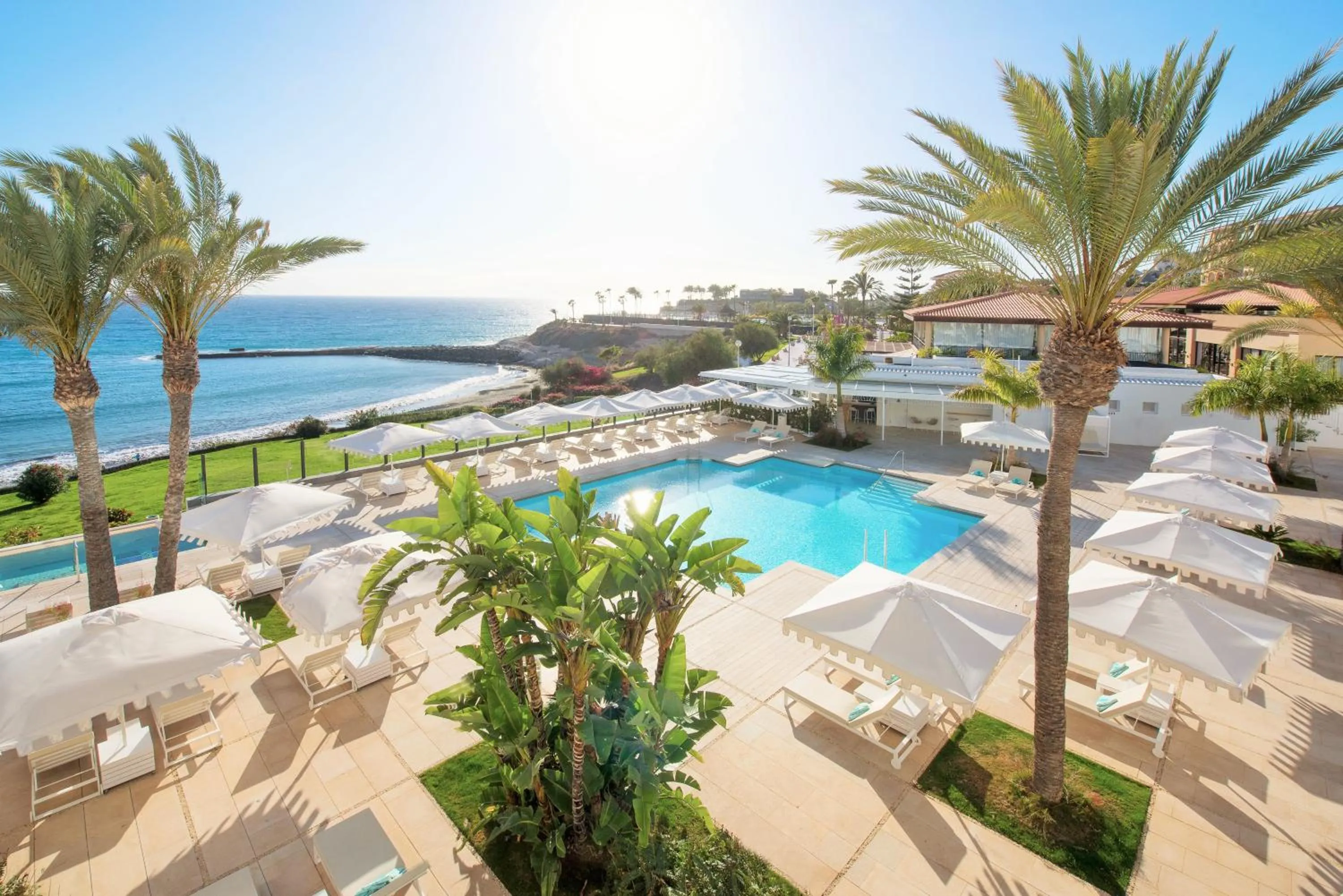 Swimming pool in JOIA Salomé by Iberostar -Adults Only