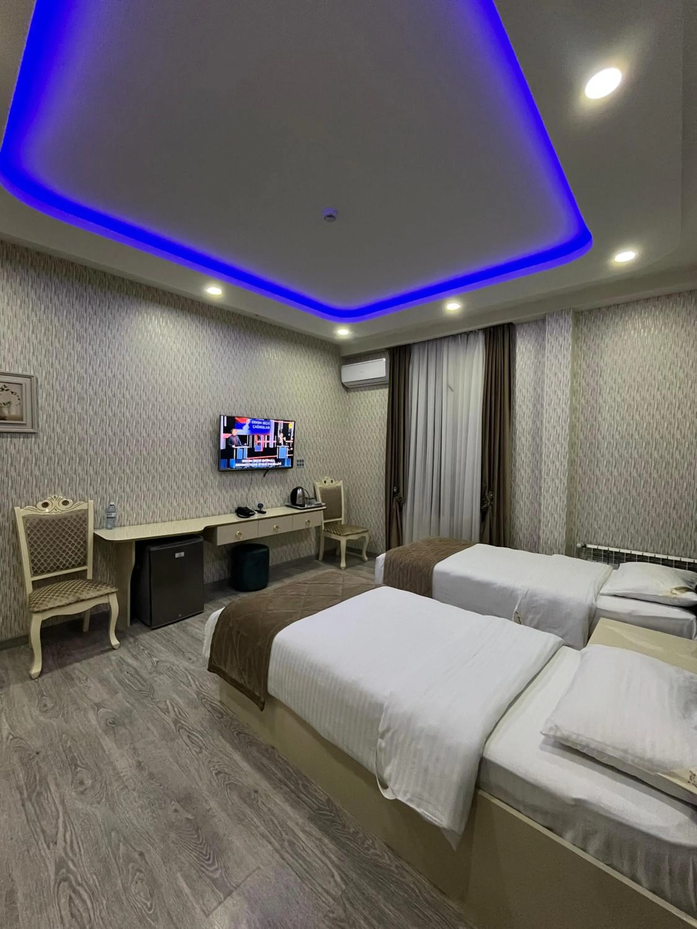 Deluxe Twin Room in Starway Hotel