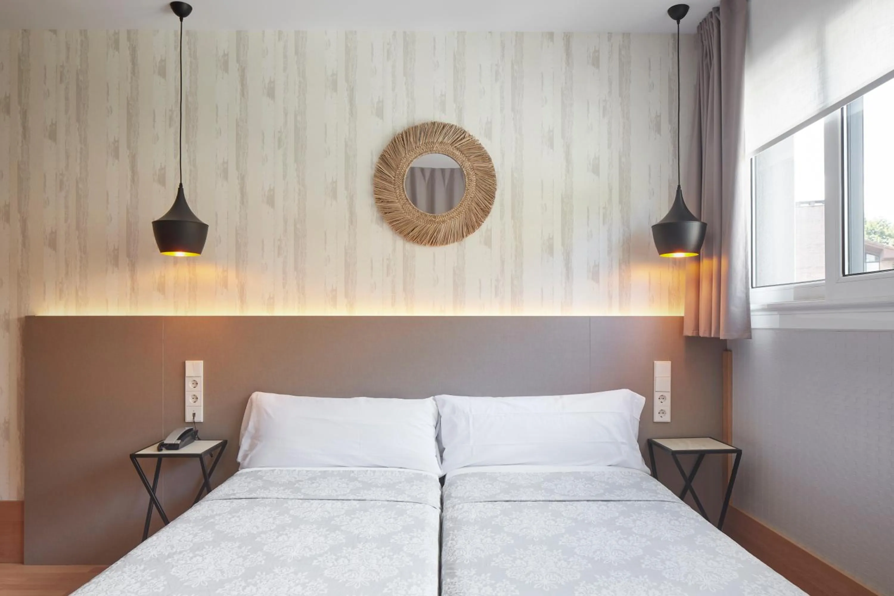 Bedroom, Bed in Hotel Berri Versalles