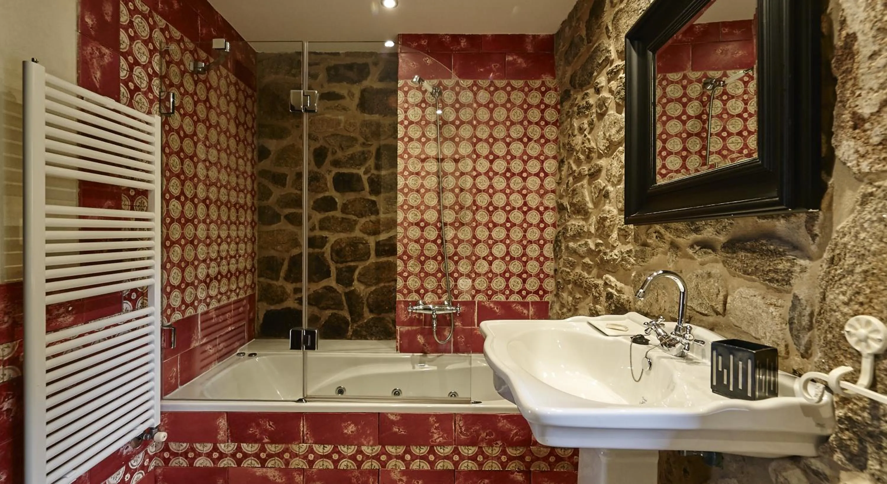 Bathroom in Hotel Rustico Lugar Do Cotariño