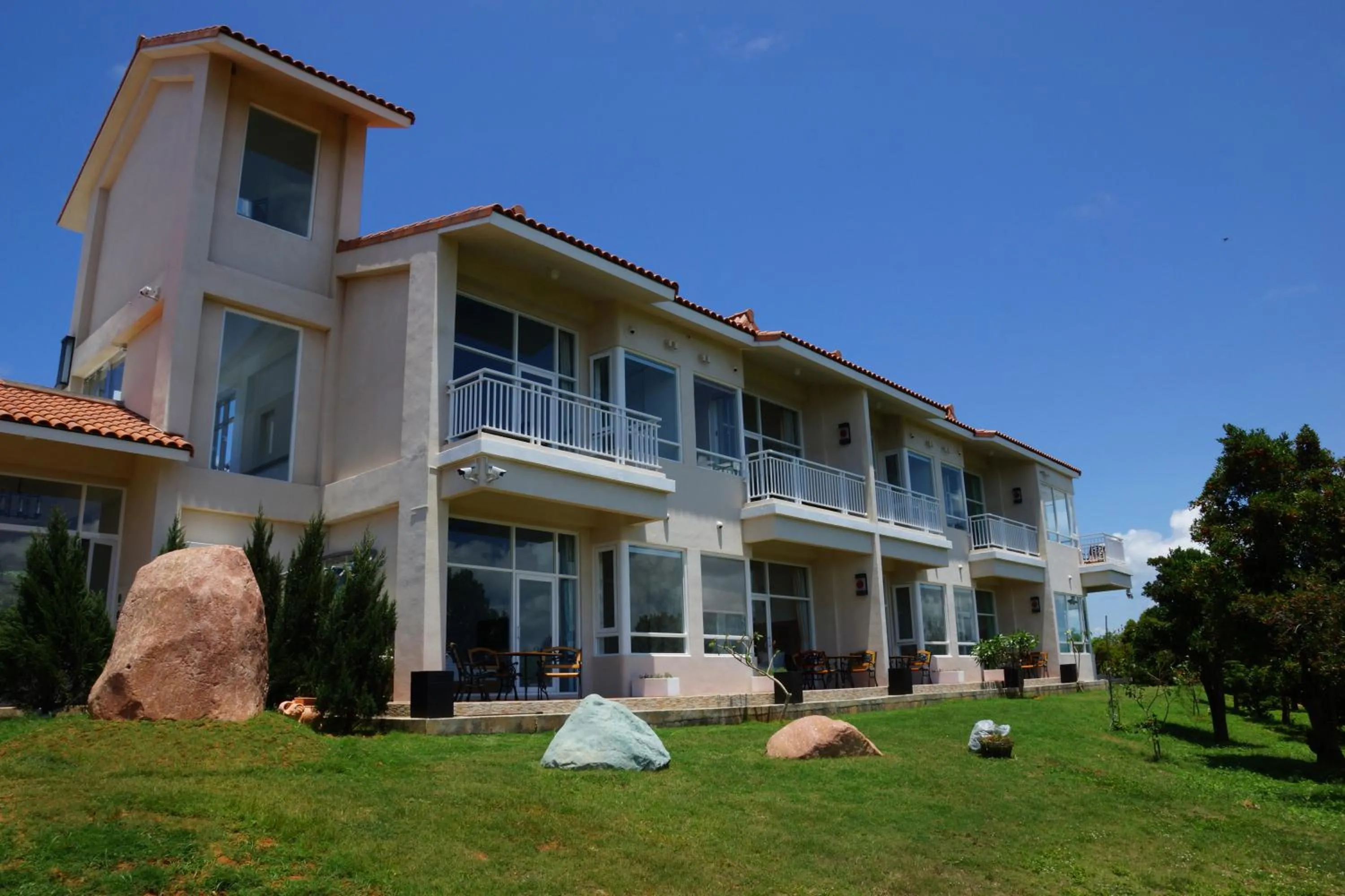 Property building in Coral B&B