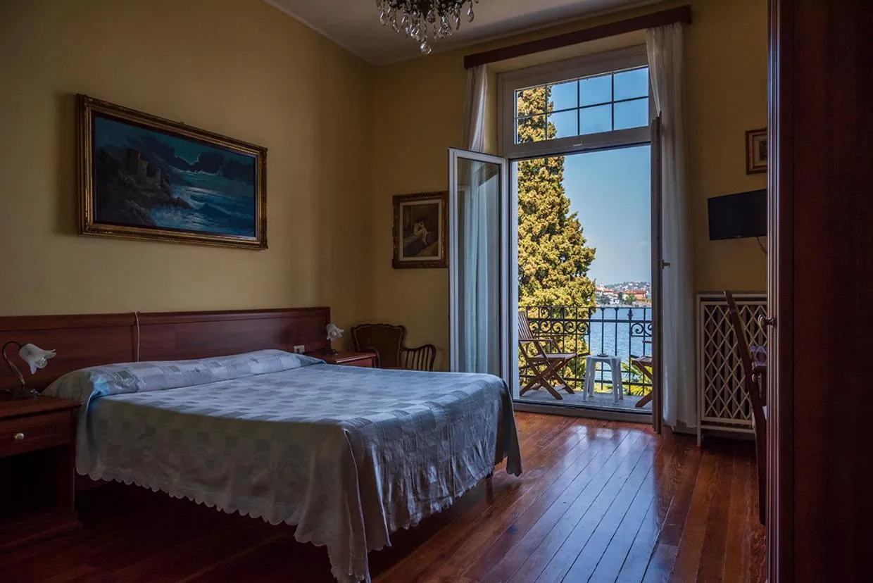 Bedroom in Hotel Villa Ruscello